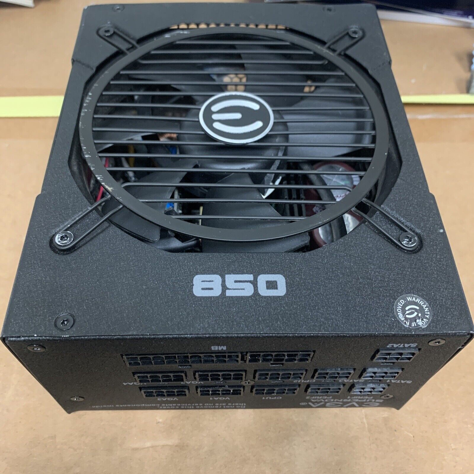 *DAMAGED* EVGA SuperNOVA 120-GP-0850-X1, 850 G+, 80 Plus Gold 850W (B1) - Broken