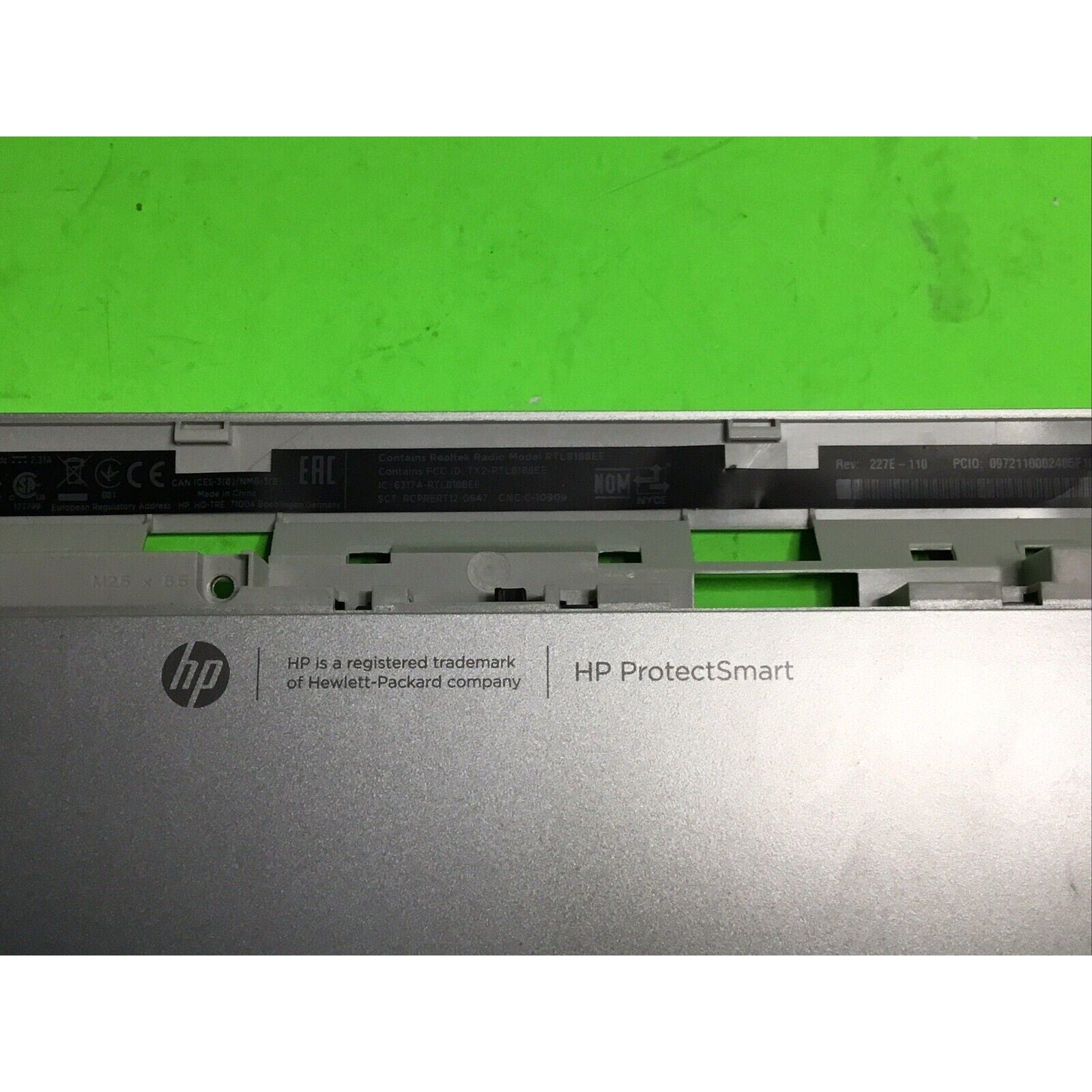 HP Pavilion 15-P100DX Bottom Cover with Left and RIght Corner Cover Caps