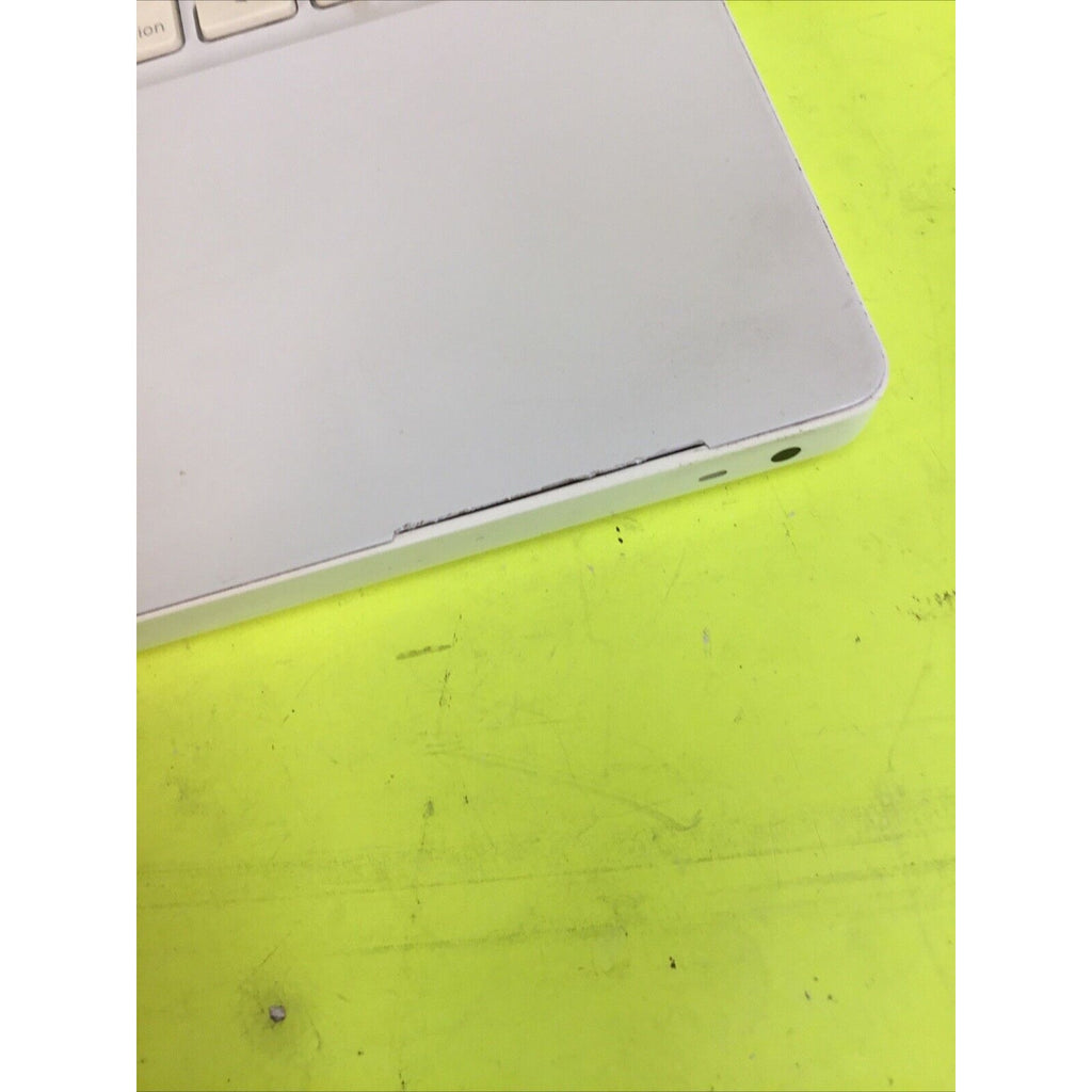 Apple MacBook A1181 13.3 Laptop FOR PARTS or REPAIR