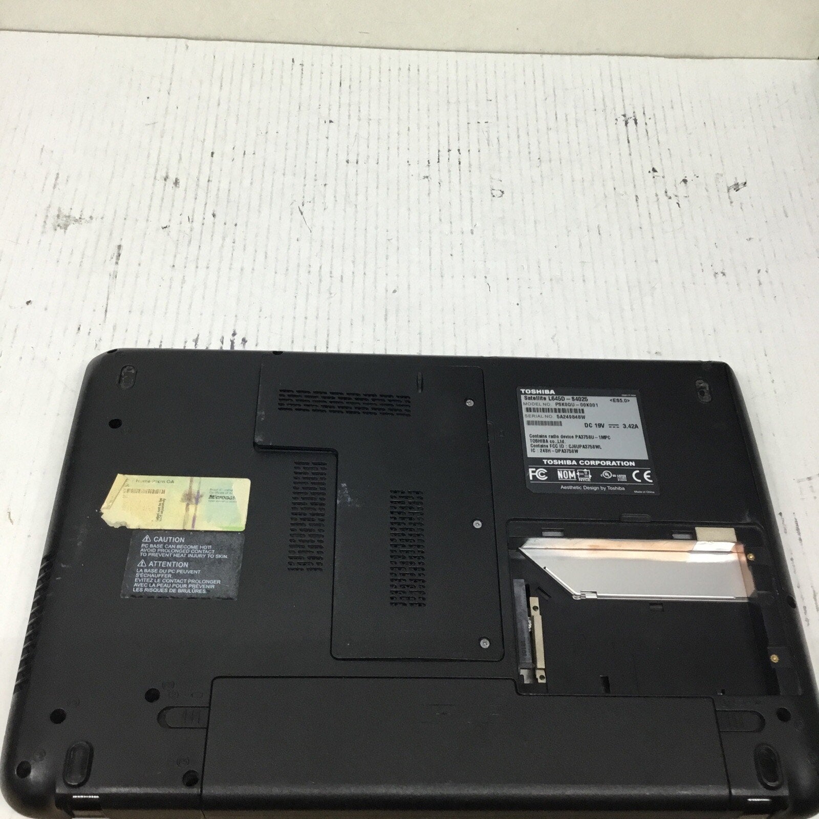 For Parts Purple Toshiba Satellite L645D-S4025 READ DESC