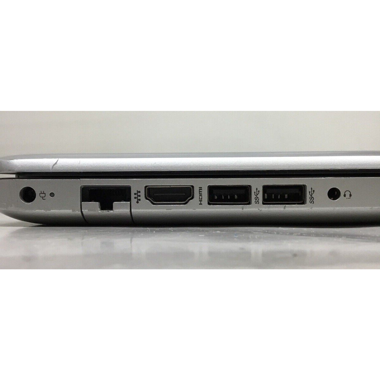 HP 17-BY4013DX 17.3" (240GB SSD, Intel Core i3-1115G4, 2.30GHz, 8GB RAM) Laptop