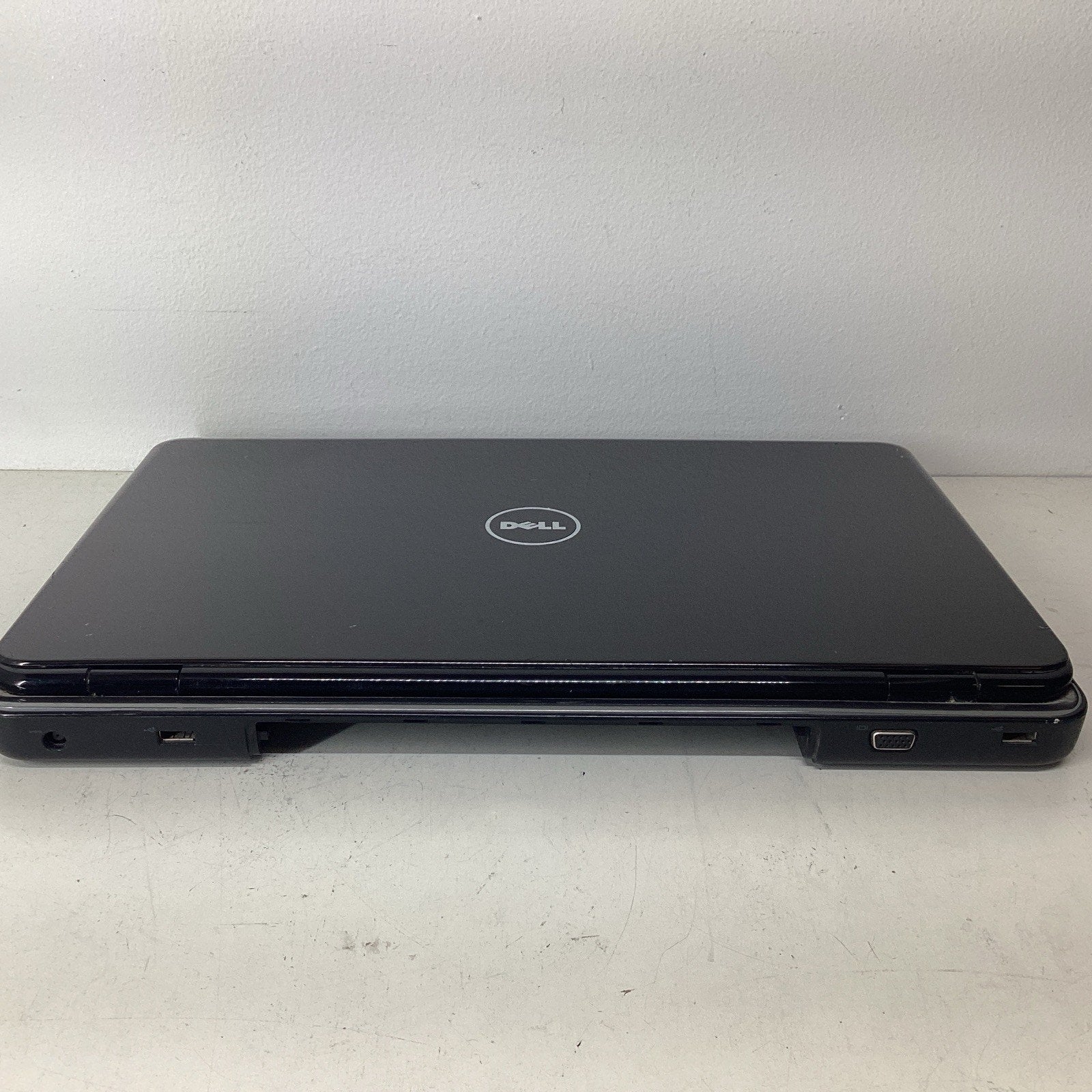 Dell Inspiron N7010 i5-M460 2.53GHz 4GB RAM 500GB HDD - For Parts