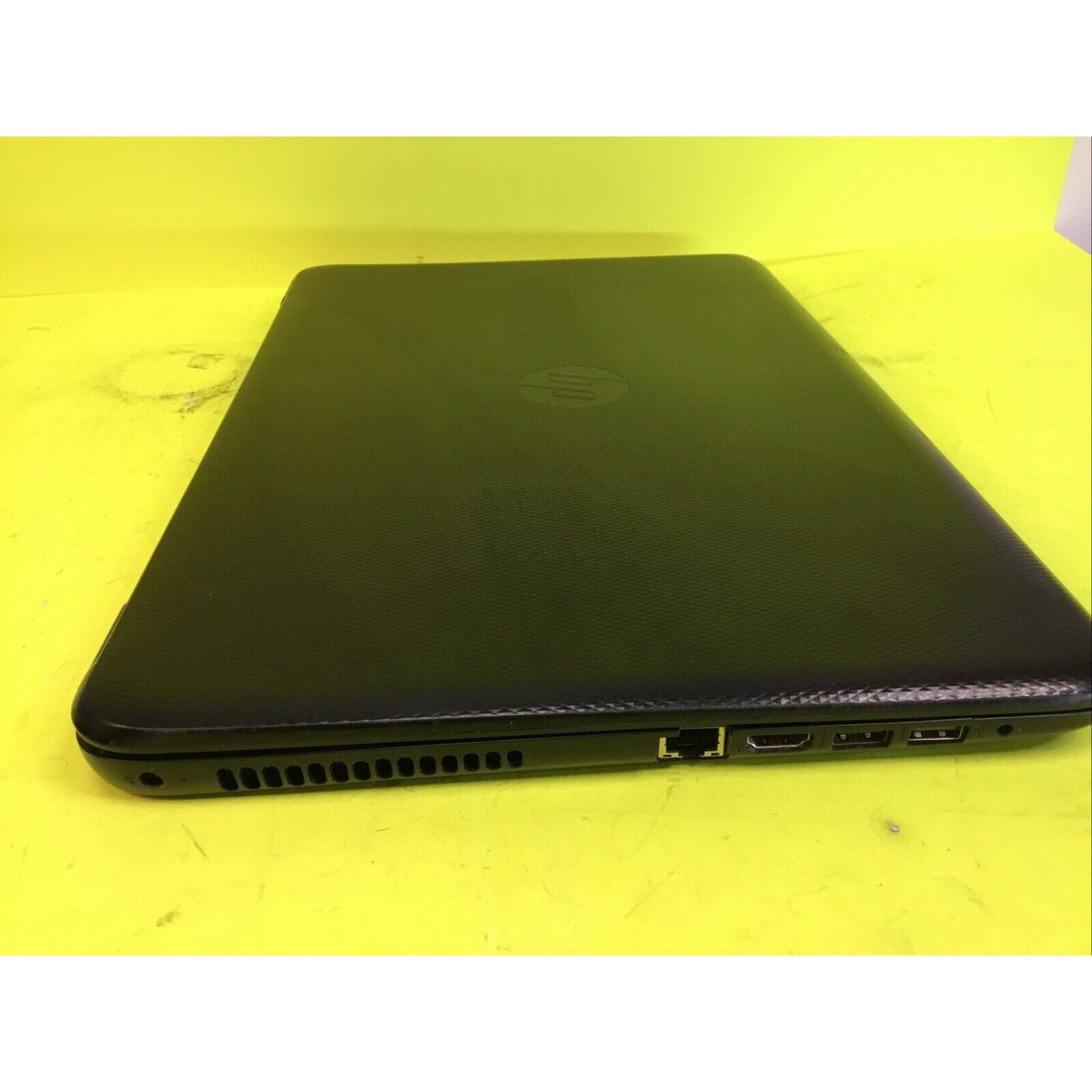 HP 15-ac143dx FOR PARTS REPAIR or RECYCLE