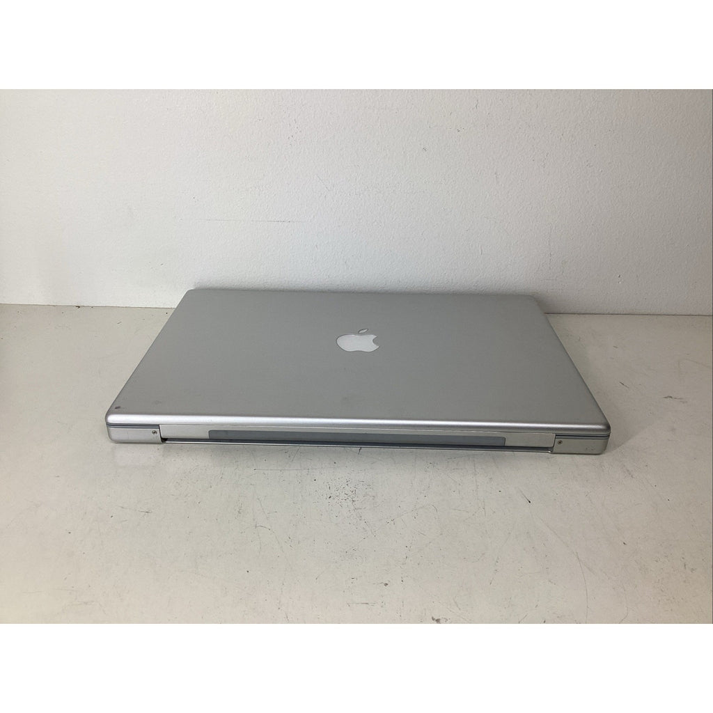 Apple MacBook Pro A1226 15.4" 2007 Intel Core Duo No Battery - For Parts