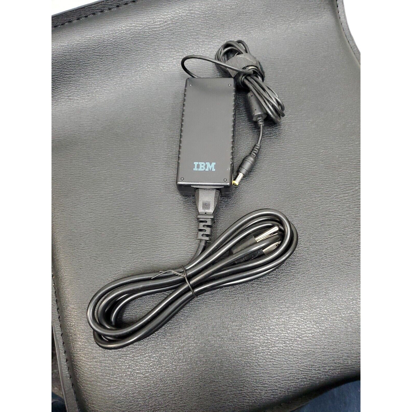 Genuine IBM 02K6557 AC Power Adapter DC 16V 3.36A Laptop Charger AA20530 N16312
