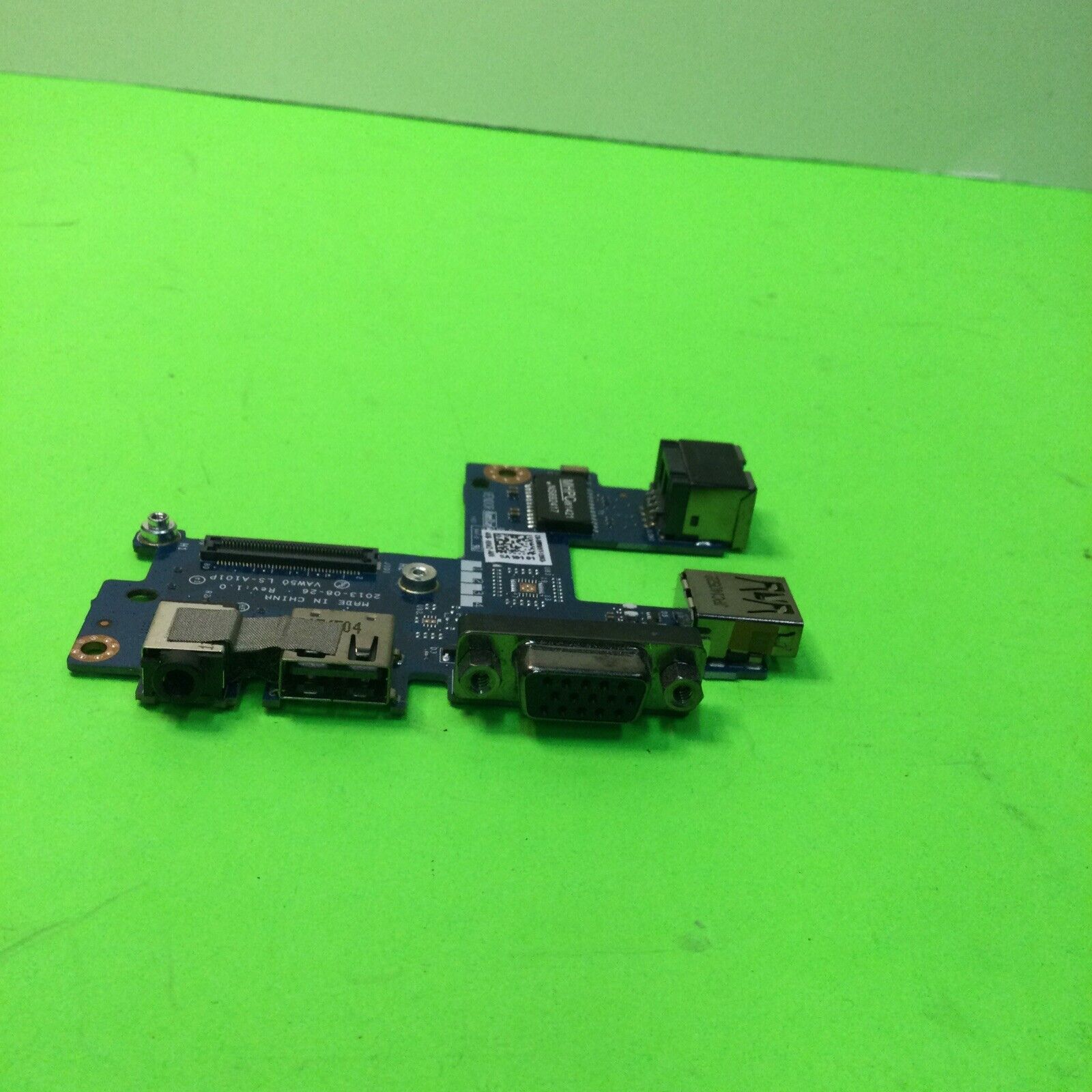 Dell Latitude E5540 VGA USB Audio Port IO Circuit Board LS-A101P