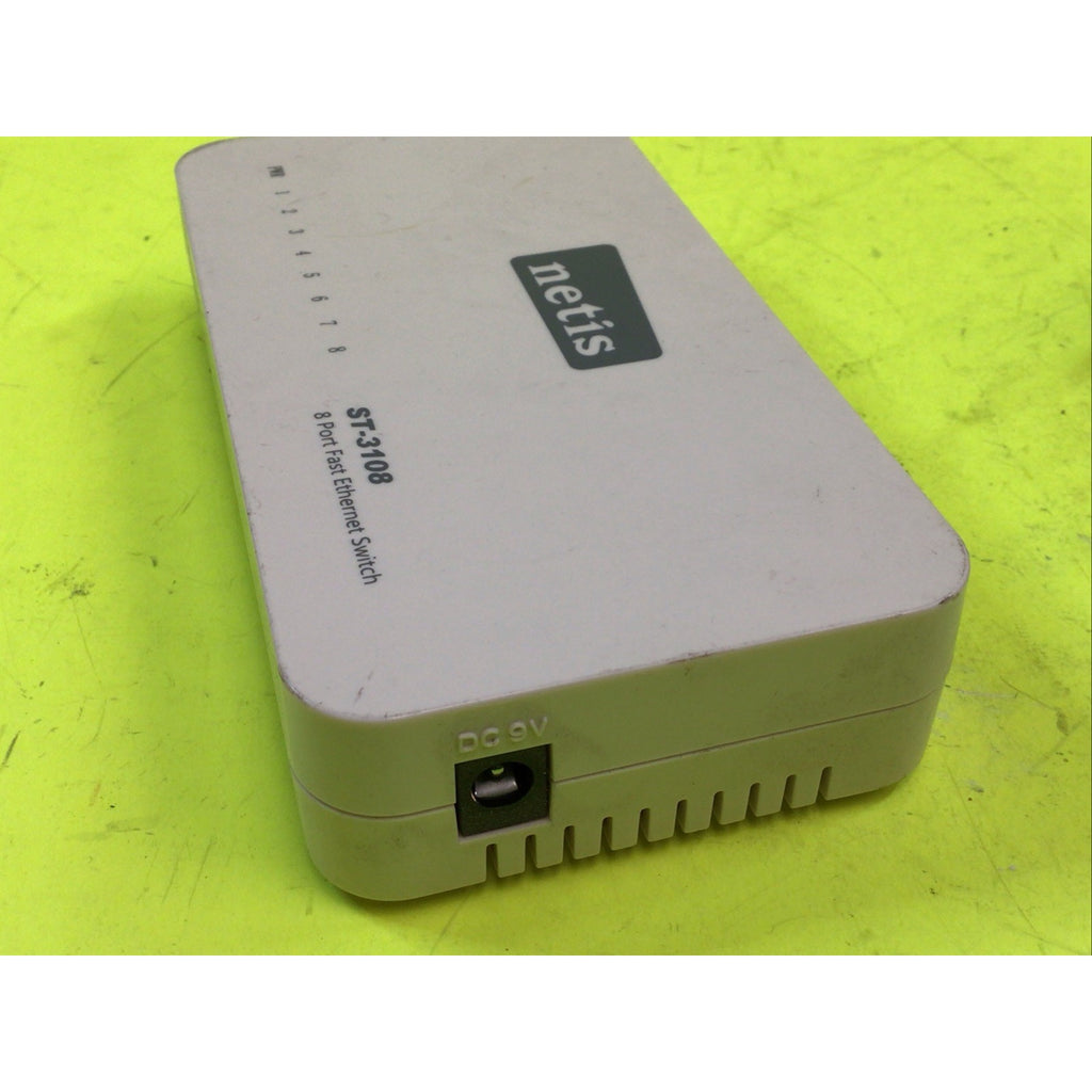Netis ST3108 8-port 100mbit Fast Ethernet Switch