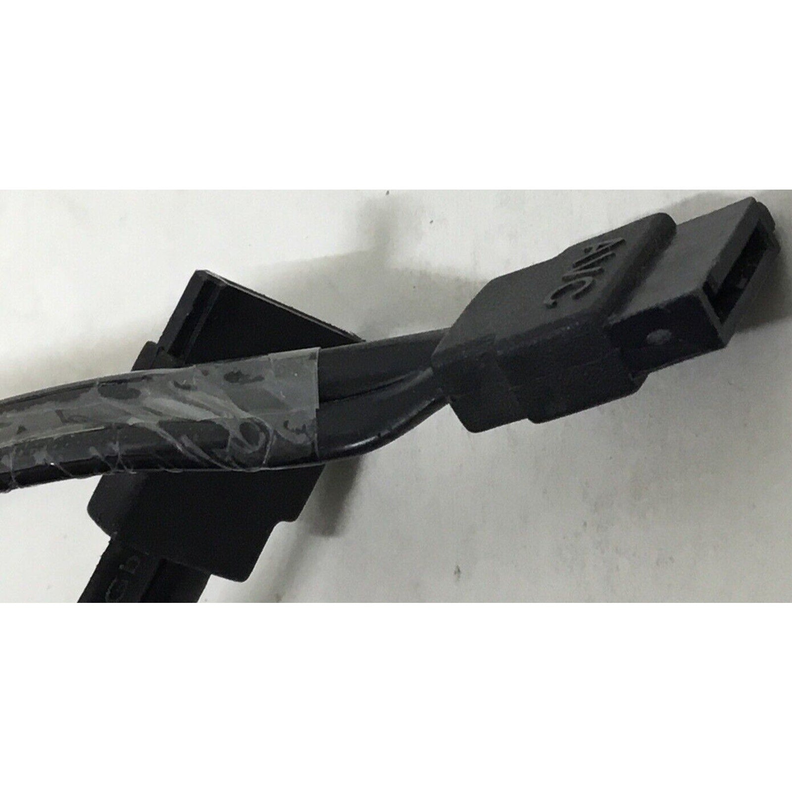 19.5" SATA Cable Straight Connectors 611894-002