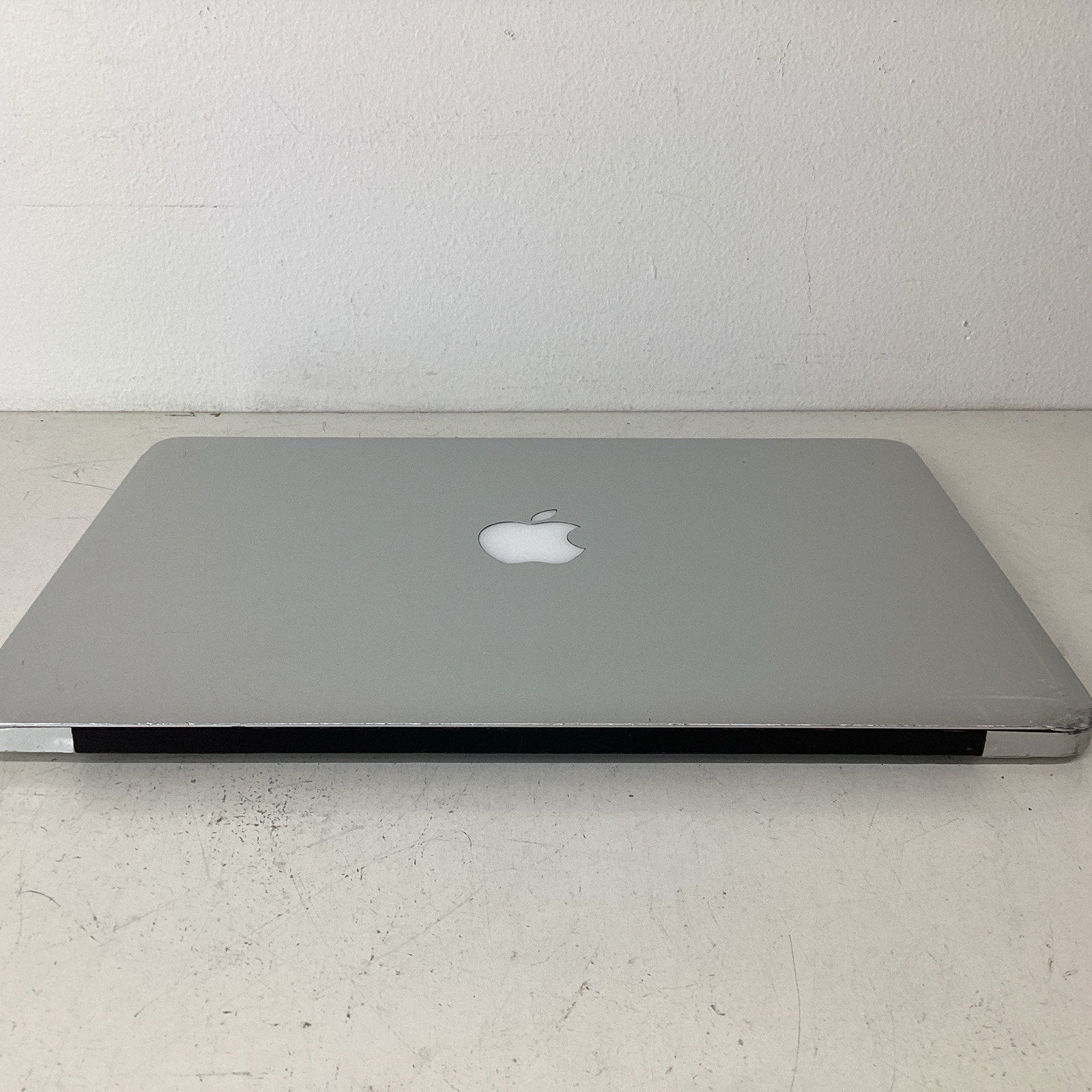 Apple MacBook Air 13.3" A1466 Dual Core Intel i5 4GB RAM - For Parts
