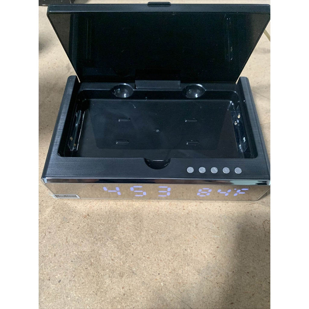 Arctic Silver UV SANITIZER DESK CLOCK WITH WIRELESS CHARGING - UV07-US