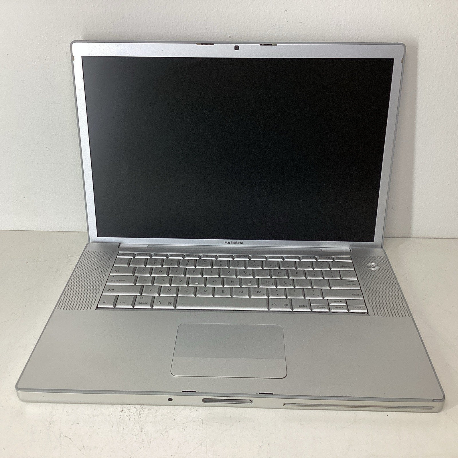 Apple MacBook Pro A1211 Intel Core 2 Duo 2.16GHz 1GB RAM 120GB HD - For Parts