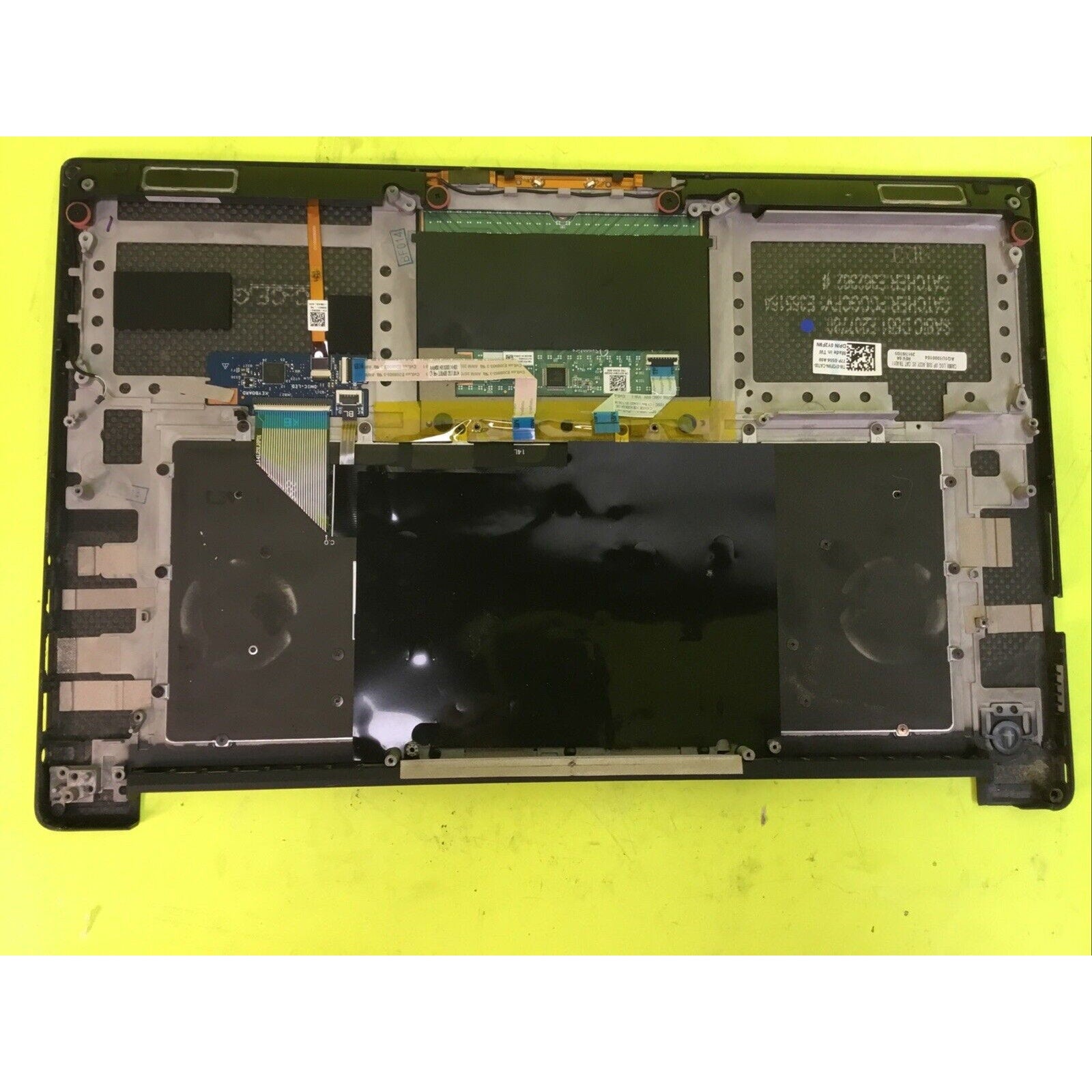 DELL XPS 15 9560 P56F Palm Rest Key Board Assembly AQ1U1000204