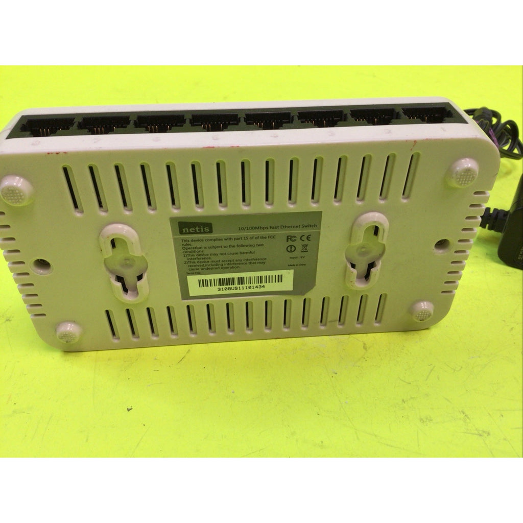 Netis ST3108 8-port 100mbit Fast Ethernet Switch