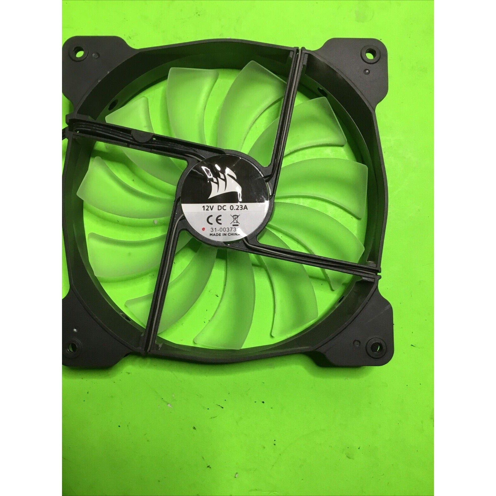 Corsair 140mm RGB Fan 3 pin 31-00731