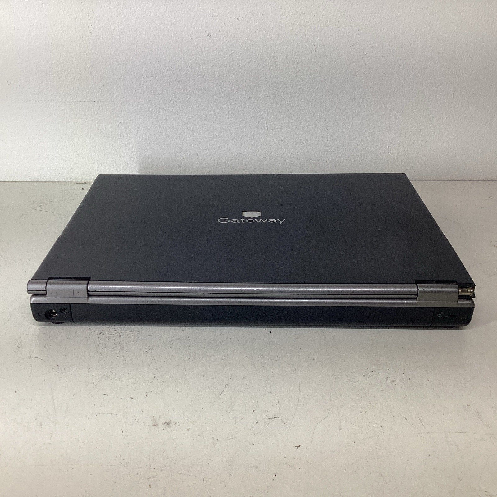 Gateway W340UI 14" Laptop Intel Celeron M 512MB RAM 80GB HDD - For Parts