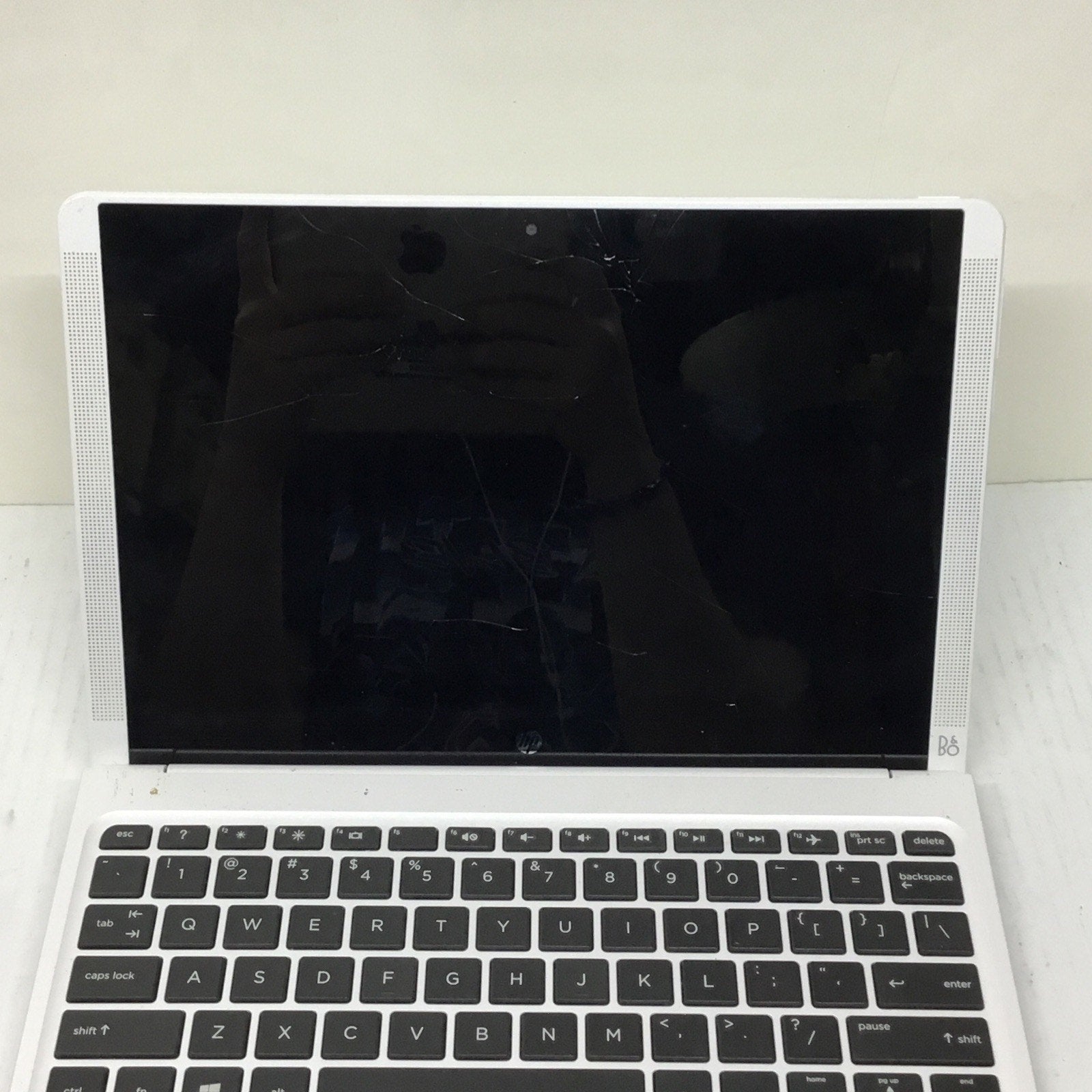 HP Pavilion x2 10-n113dx FOR PARTS READ DESC