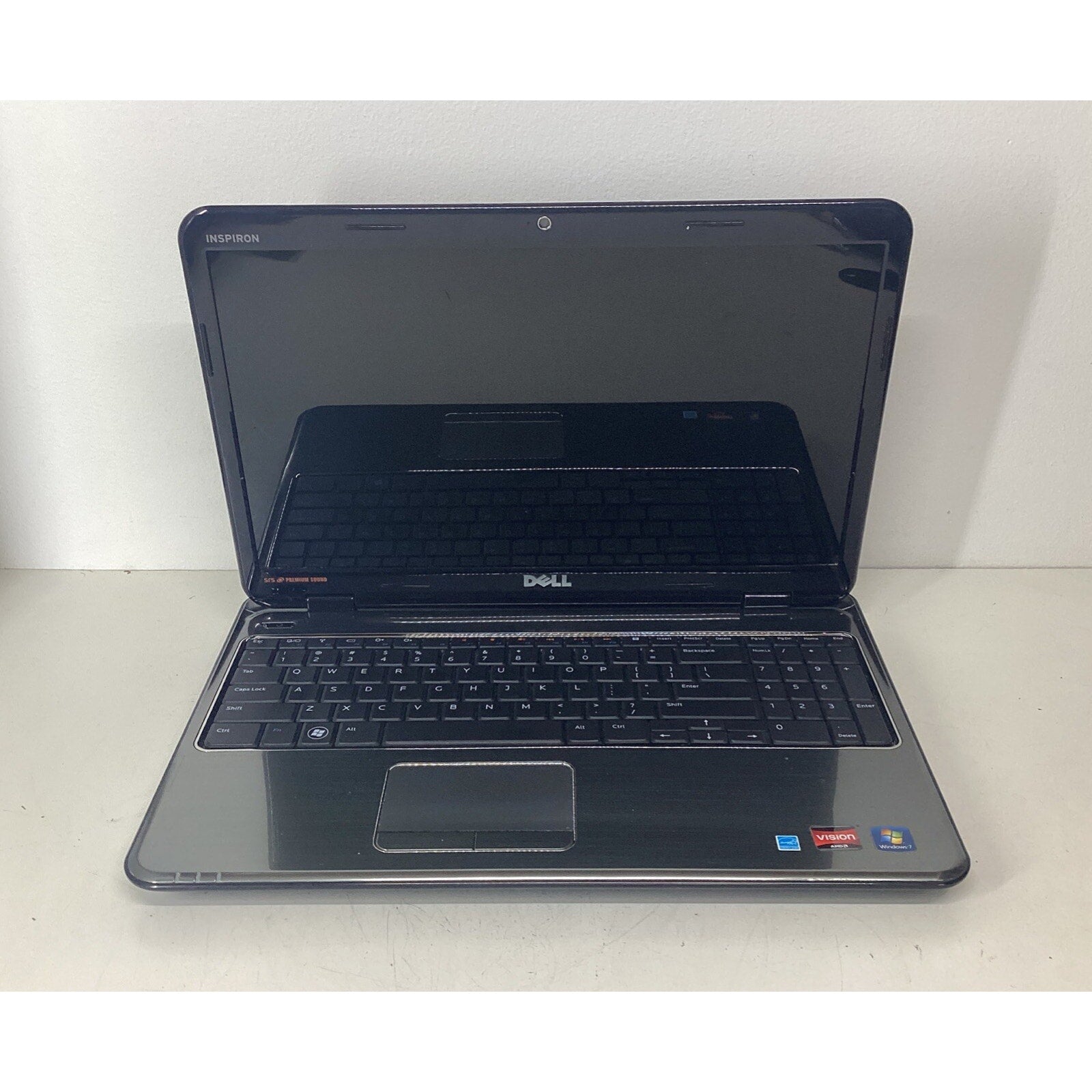 Dell Inspiron M5010 Laptop AMD Vision P10F 3GB RAM No Battery - Parts Only