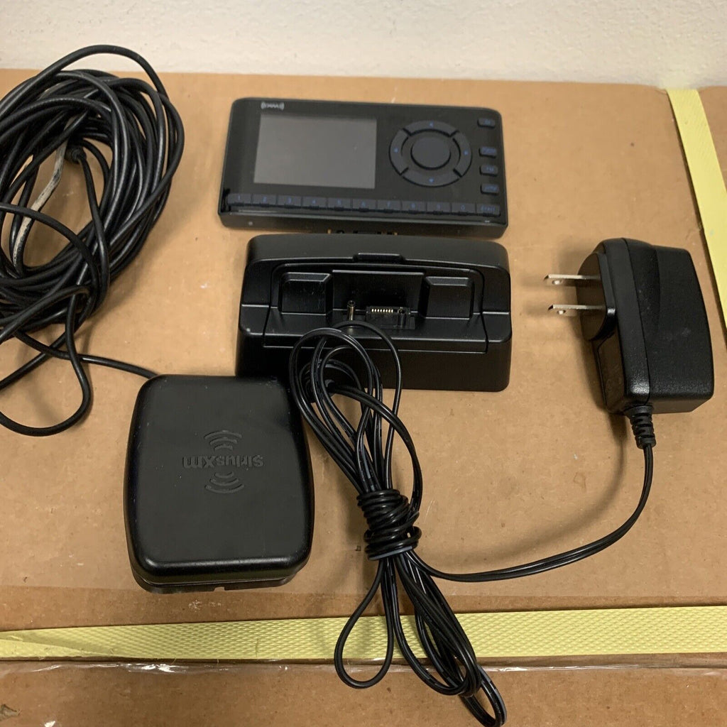 Sirius XM Onyx EZ XEZ1 Radio Receiver + Antenna +Adapter dock + Power Cable