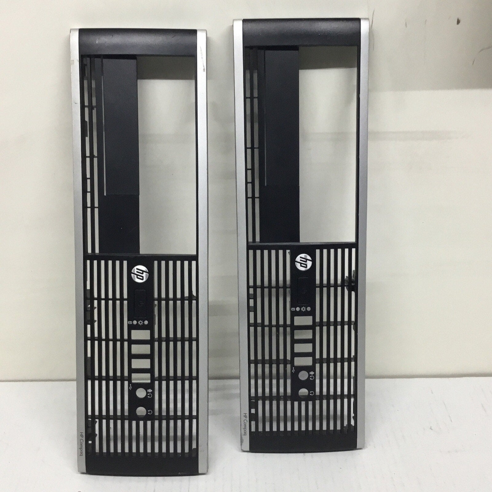 Lot of 2 HP Compaq PE60054 ELite 8000 Desktop Front Bezel 452692-002
