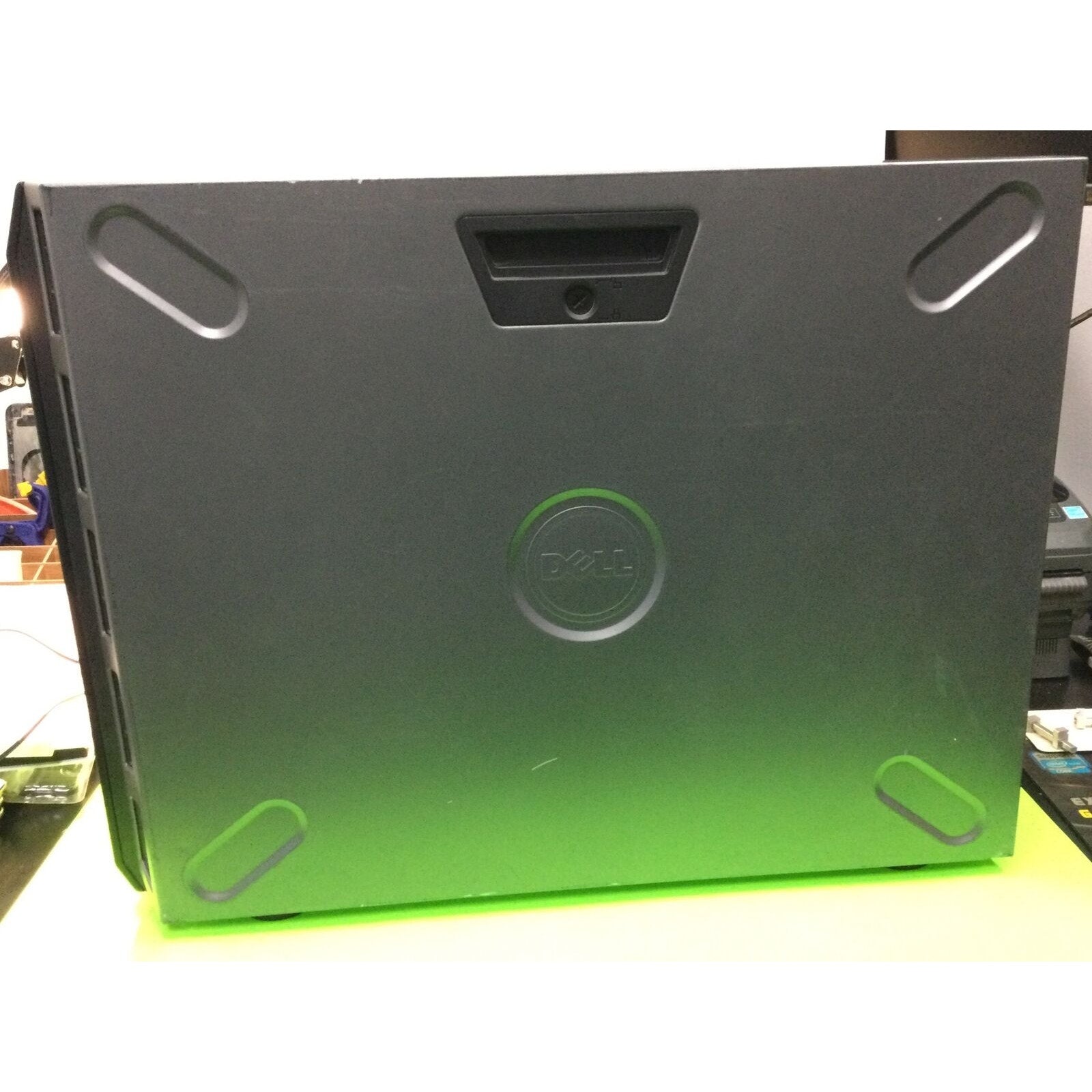 Dell PowerEdge T320 Server Intel Xeon E5-2450 @ 2.10 GHz 32GB RAM NO HDD