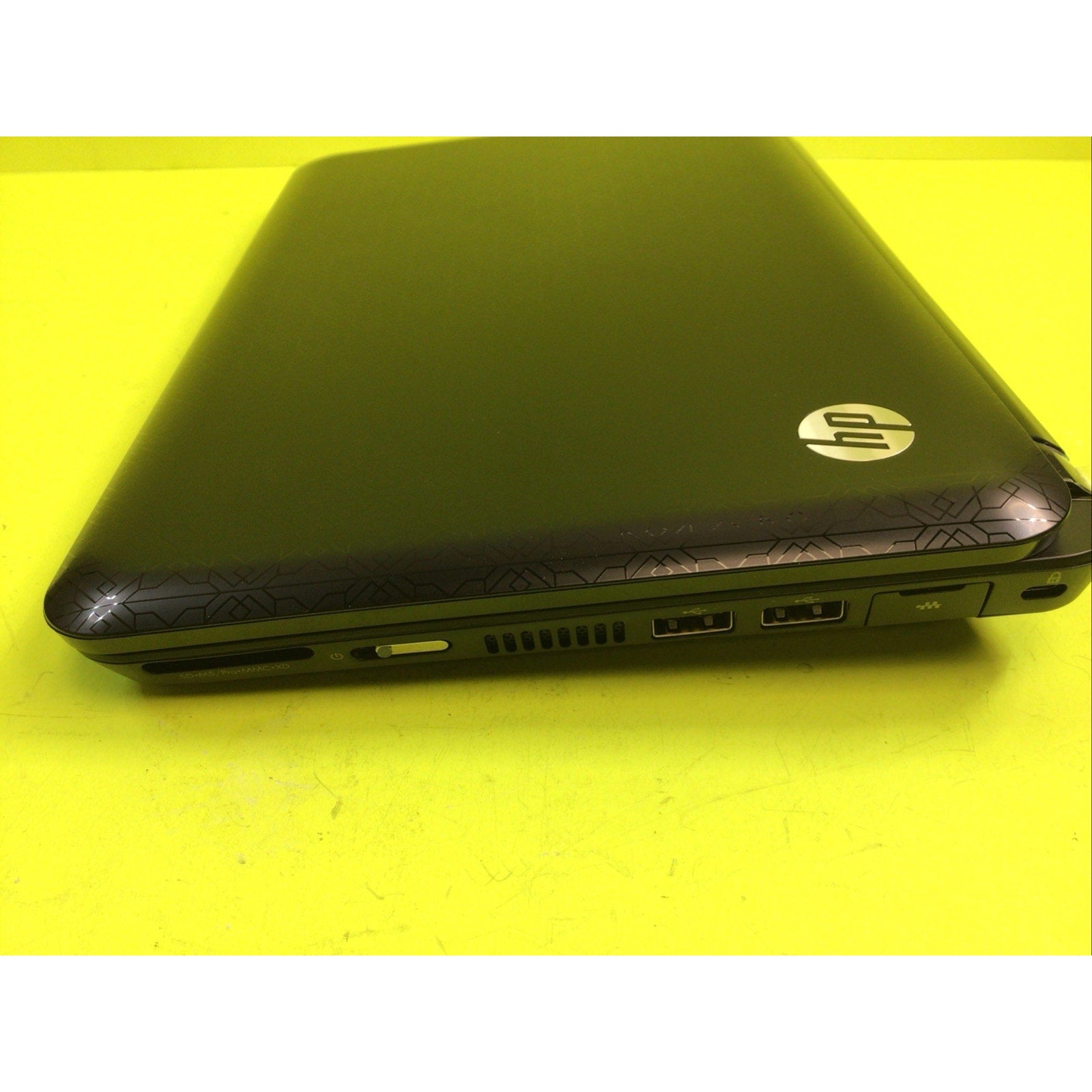 HP Mini 210-1076NR Netbook Laptop FOR PARTS or REPAIR