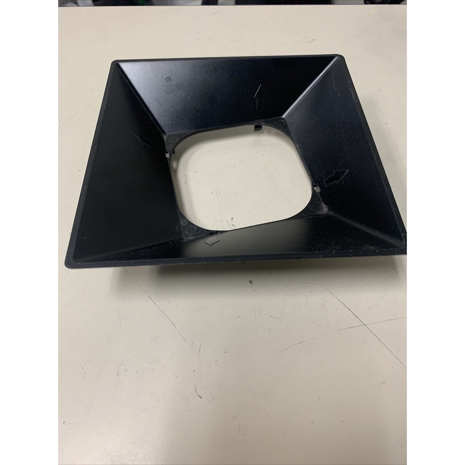 Dell HM7CK, CN-0HM7CK-20657-39C-41W3-A00 Inspiron Fan Shroud