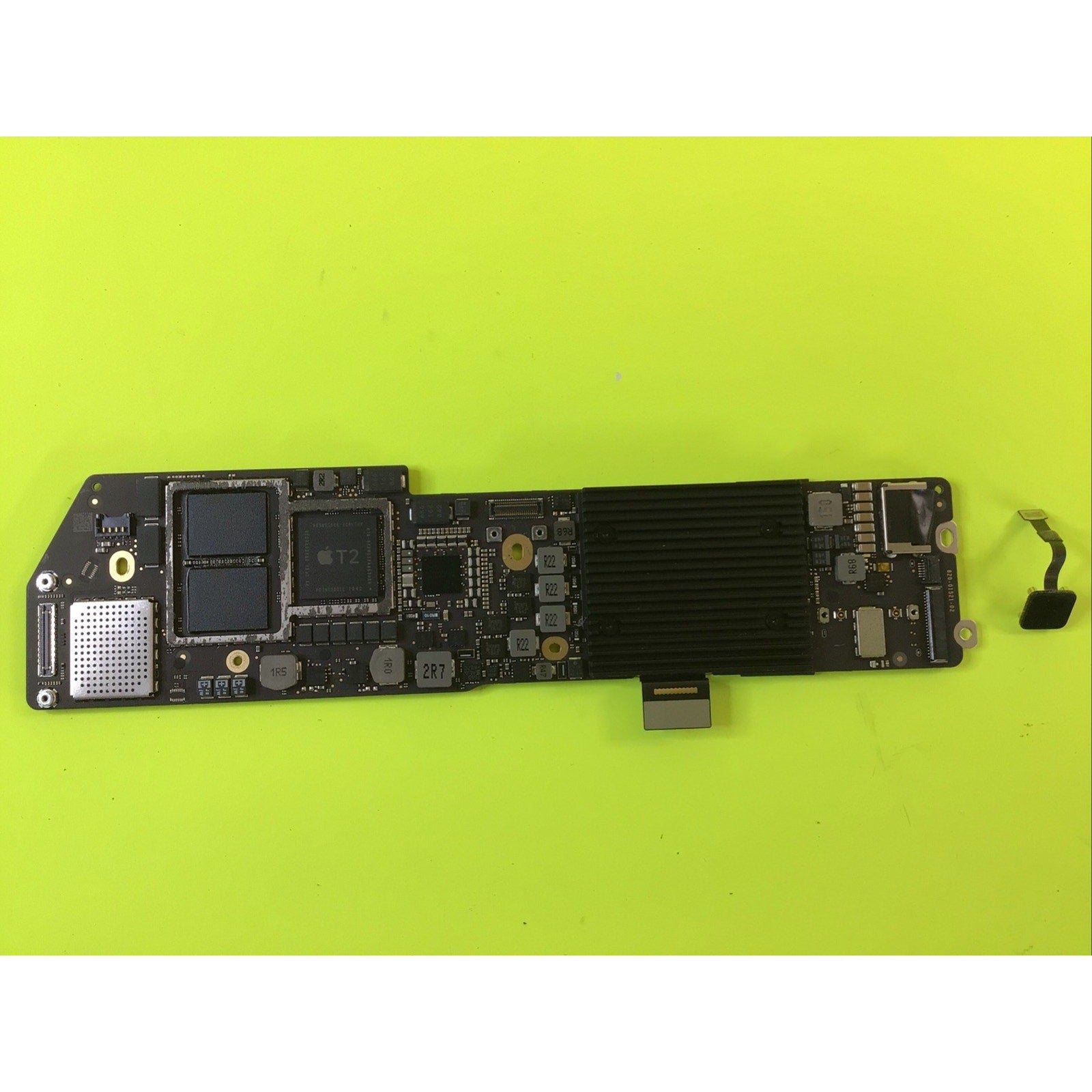 MacBook Air 13" A1932 Logic Board w/Touch ID FOR PARTS or REPAIR
