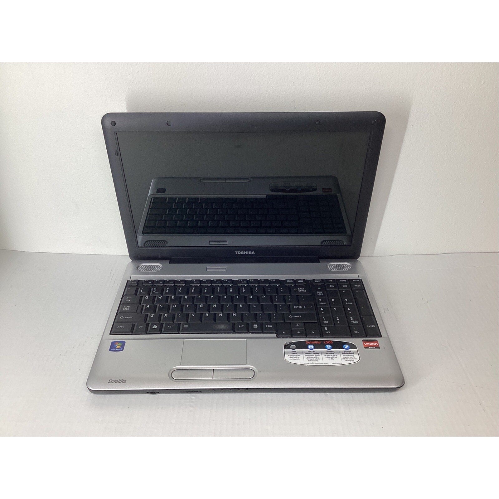 Toshiba L505-LS5005 Laptop No RAM/HDD Bad Motherboard - For Parts