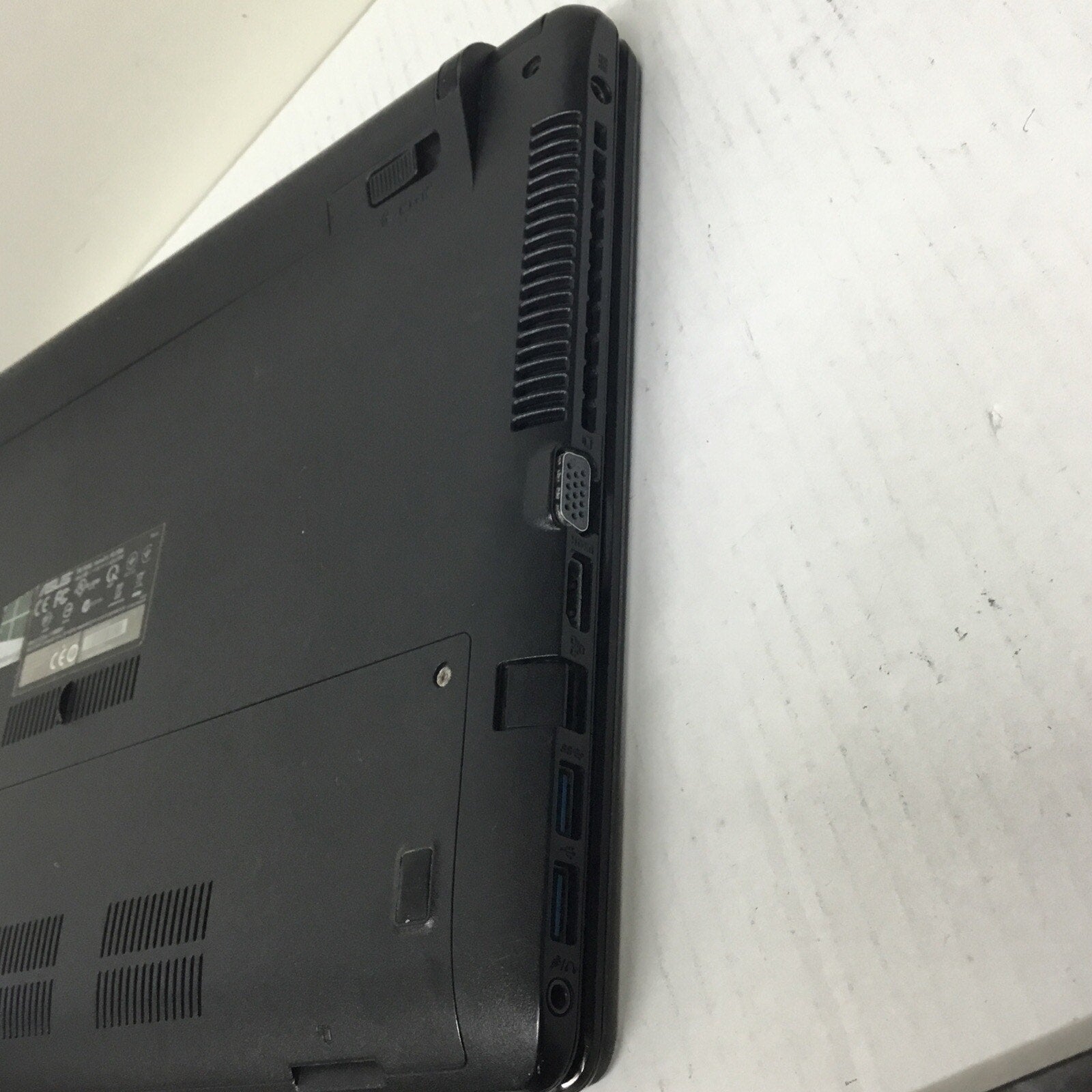 For Parts Asus X450L Intel Core i5 Nivida GeFORCE 720M READ DESC