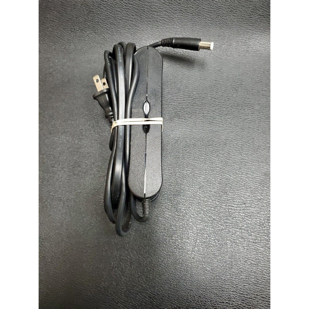 Genuine Dell AC/DC Adapter DA65NS0-00 CF745 0CF745 19.5V 3.34A 65W ADP-65JB C