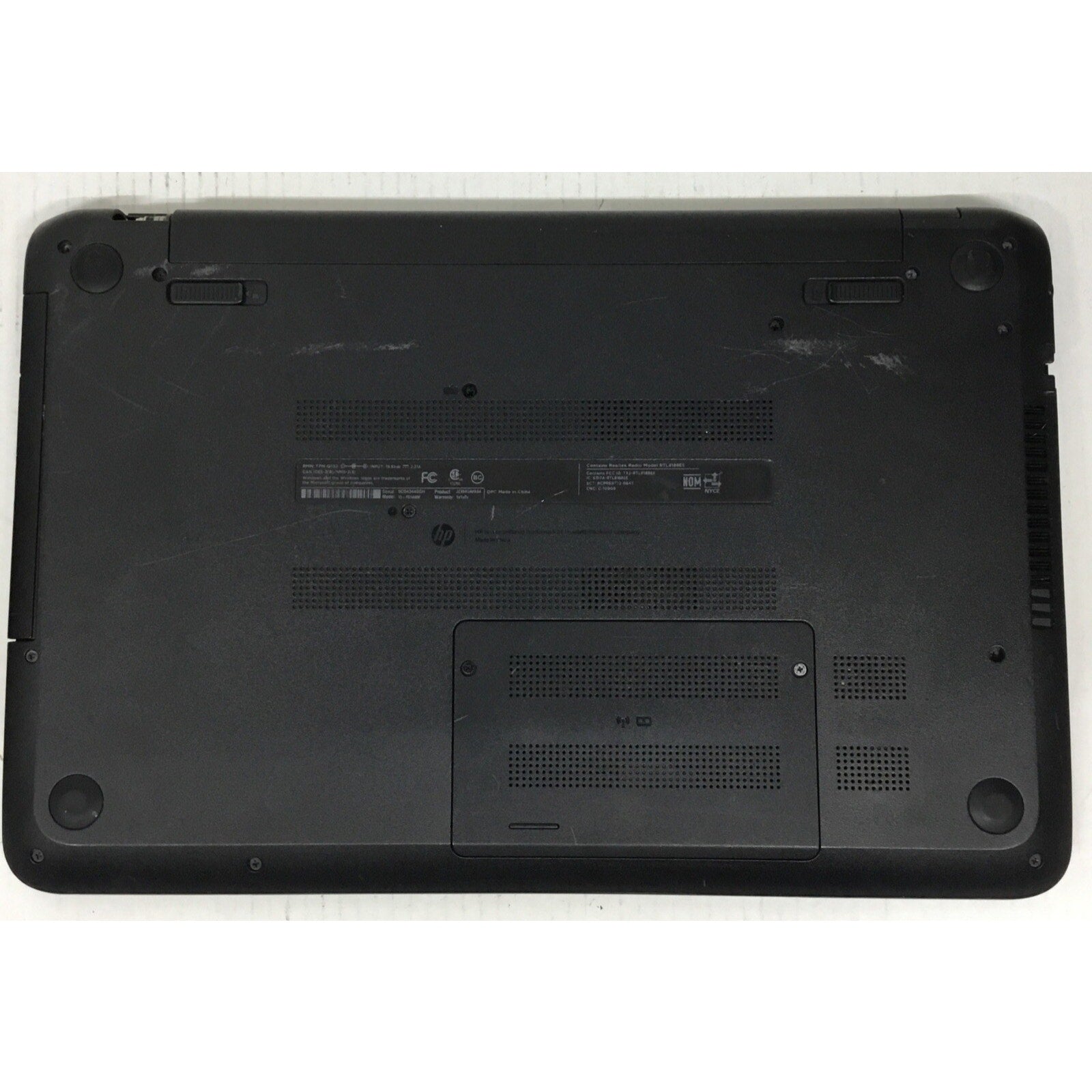 HP 15-F014WM 15.6" AMD A8-6410 4GB Ram No Adapter Bad Battery 640GB Parts Only