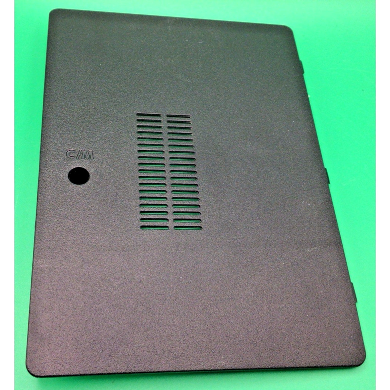 Dell Inspiron 1750 RAM Access Door H520T 0H520T