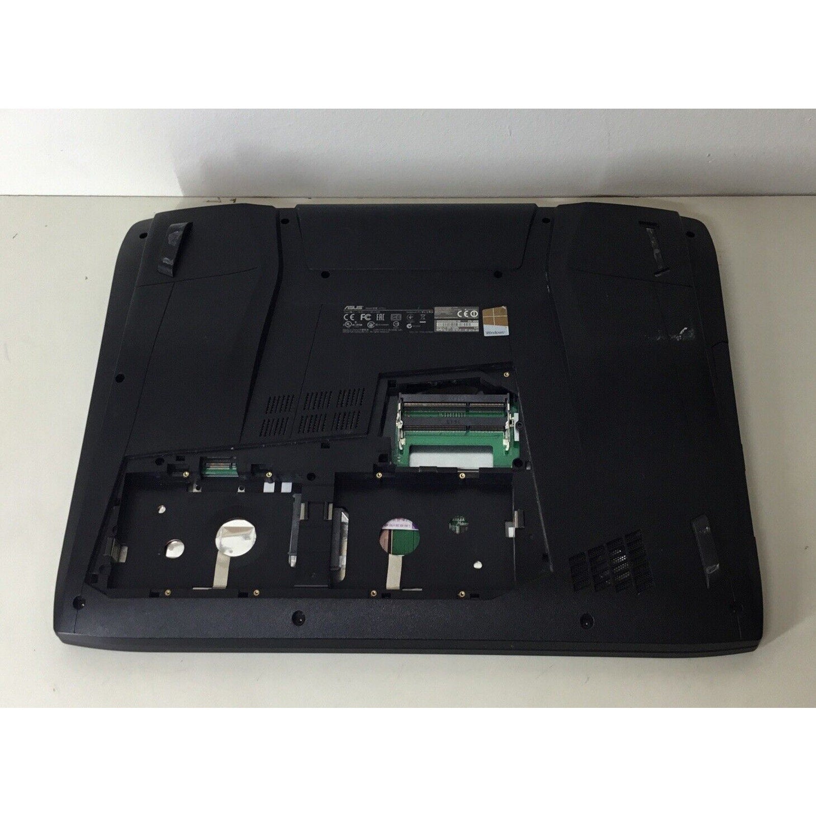 ASUS G751JY-VS71 17" Notebook PC i7-4720HQ GeForce GTX 980M 4GB GDDR5 For Parts