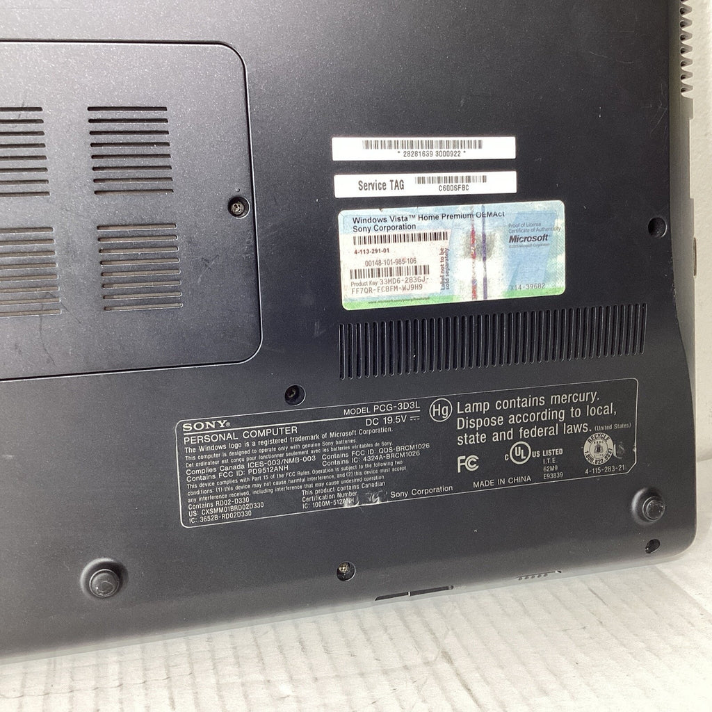 Sony Vaio PCG-3D3L Intel Centrino 2 4GB RAM 320GB HDD Laptop Computer-For Parts