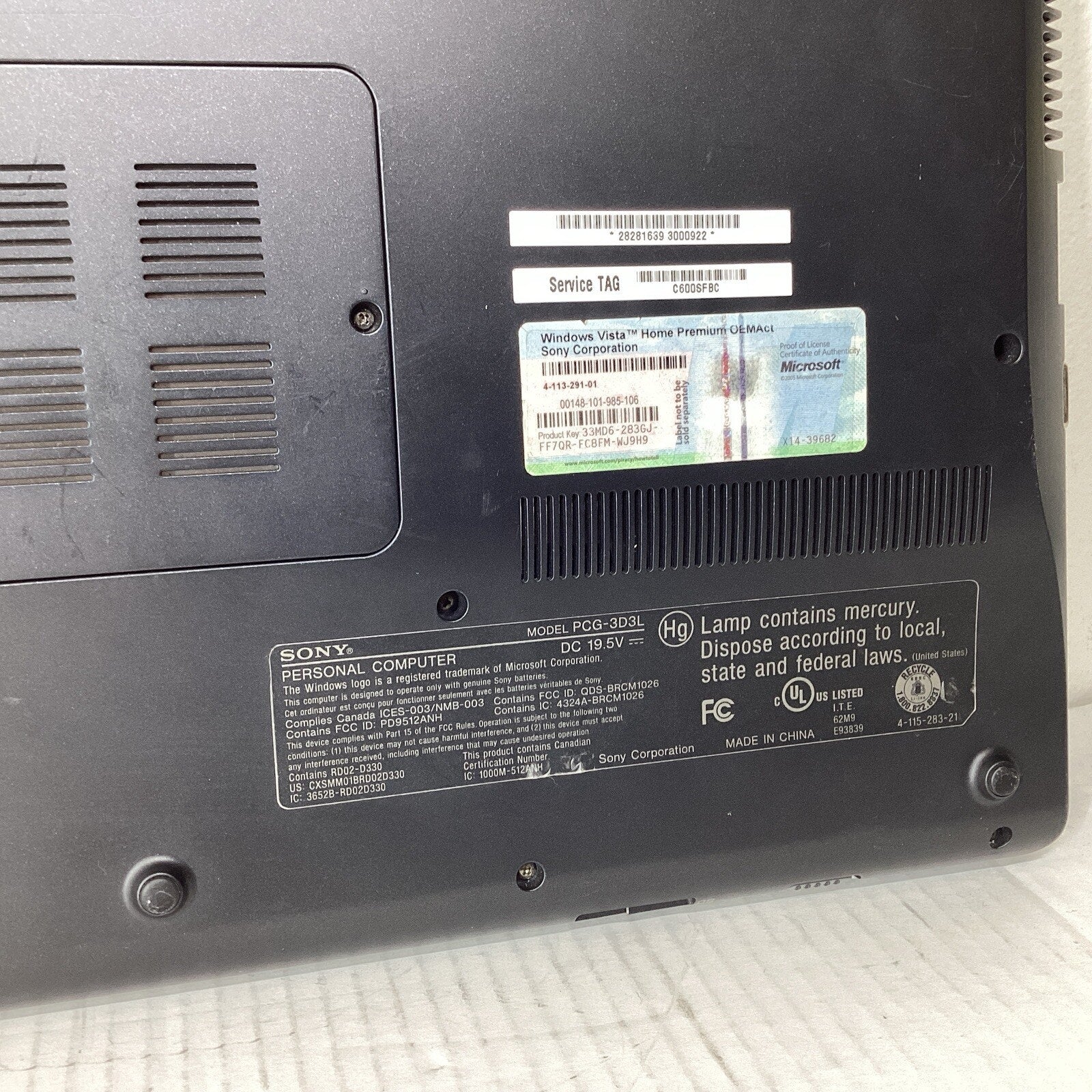 Sony Vaio PCG-3D3L Intel Centrino 2 4GB RAM 320GB HDD Laptop Computer-For Parts