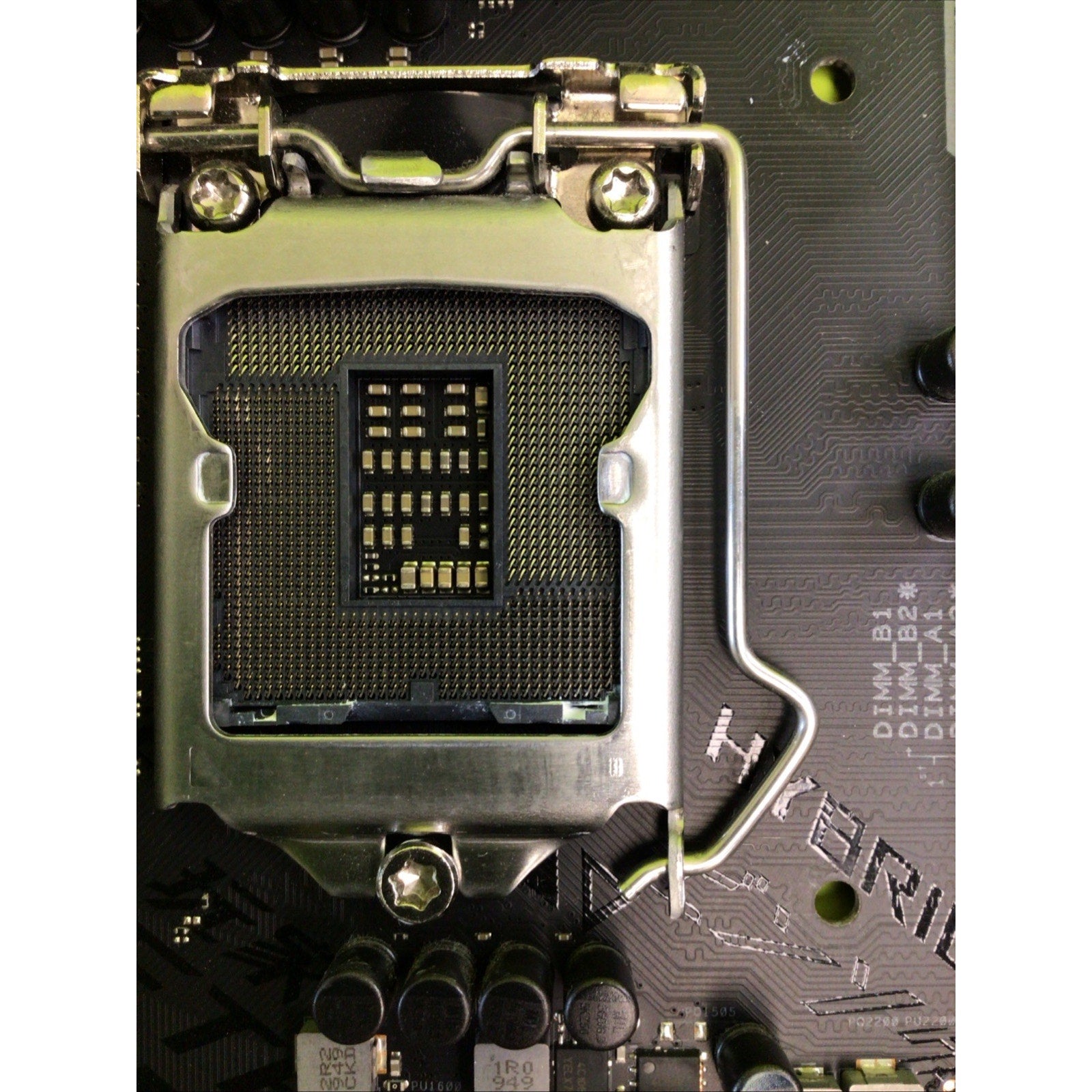 ASUS ROG STRIX Z390-E GAMING LGA 1151 Intel Motherboard