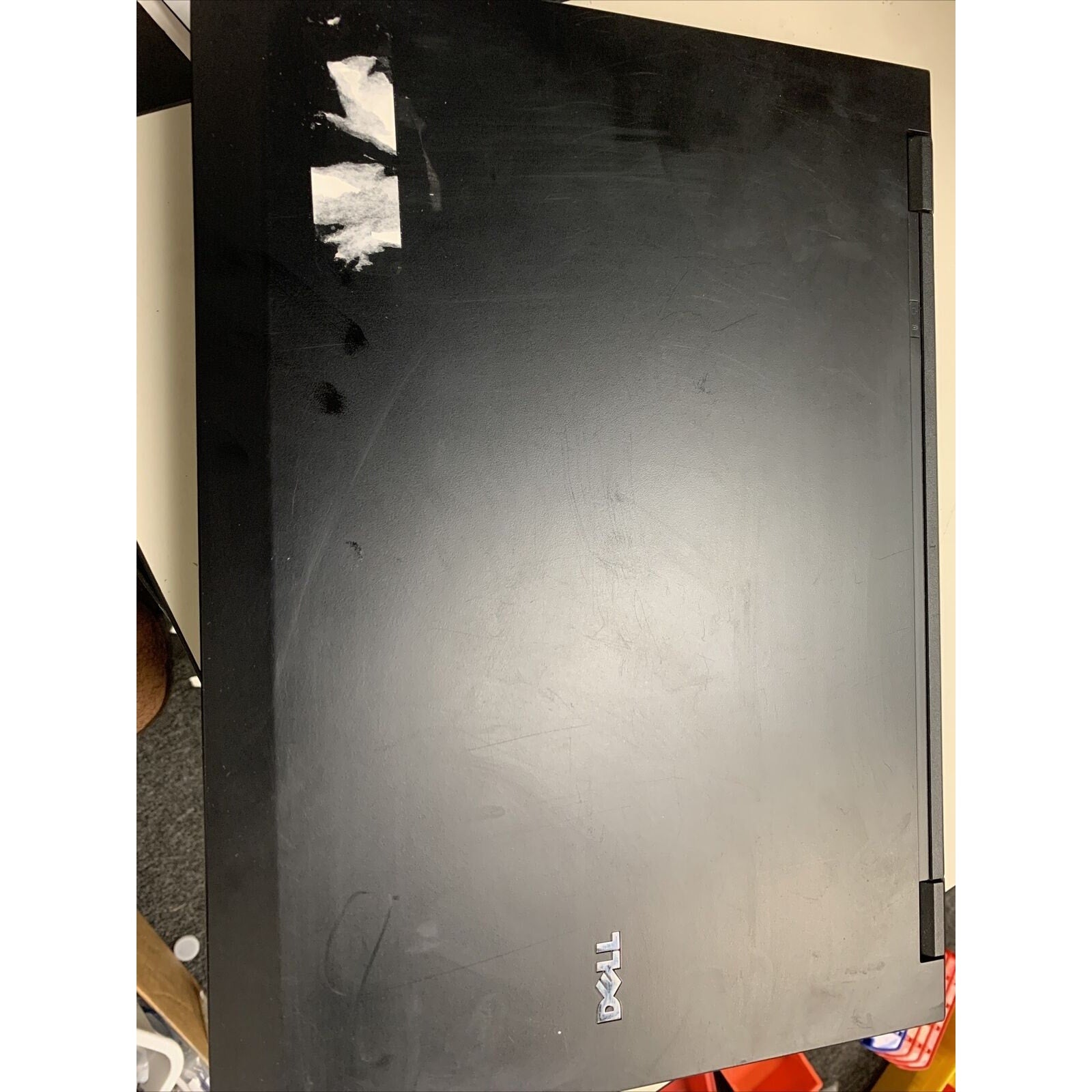Dell Latitude E5500 Laptop C2D P8400 @2.26GHz 3GB RAM - No HDD/No Power Adapter