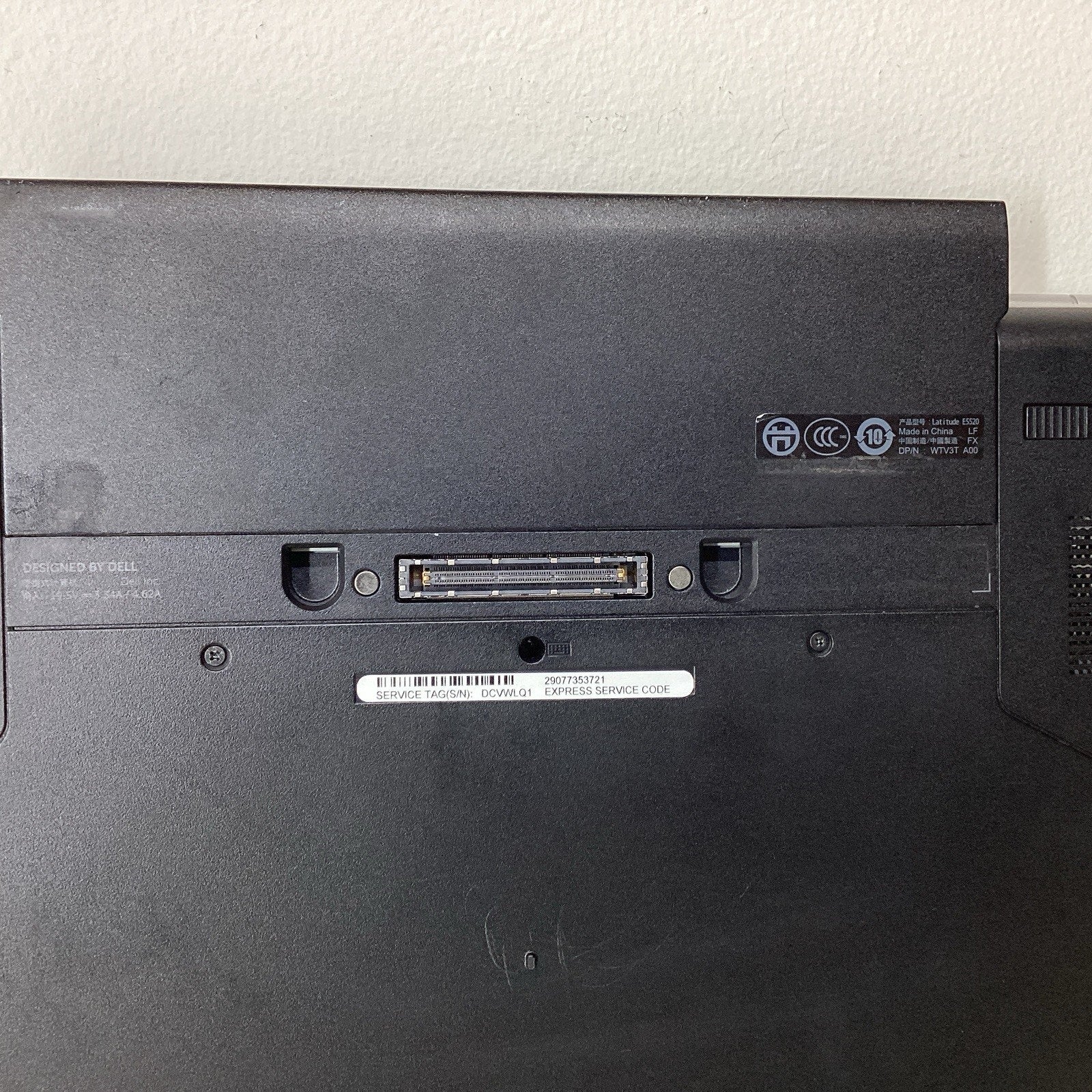 Dell Latitude E5520 15.6" Laptop 2.5GHz i5-2520M 4GB RAM 250GB HDD - For Parts