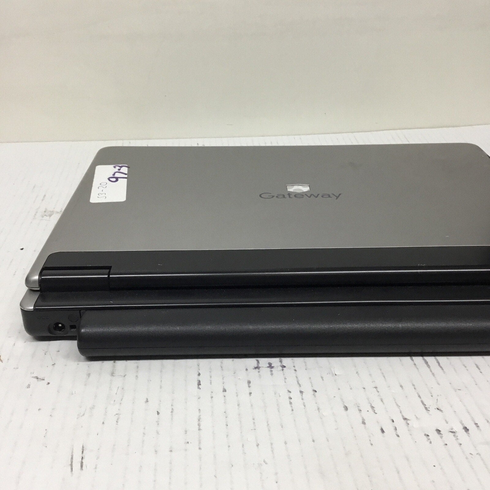 Gateway CA6 M255-E Laptop Computer For Parts READ DESC