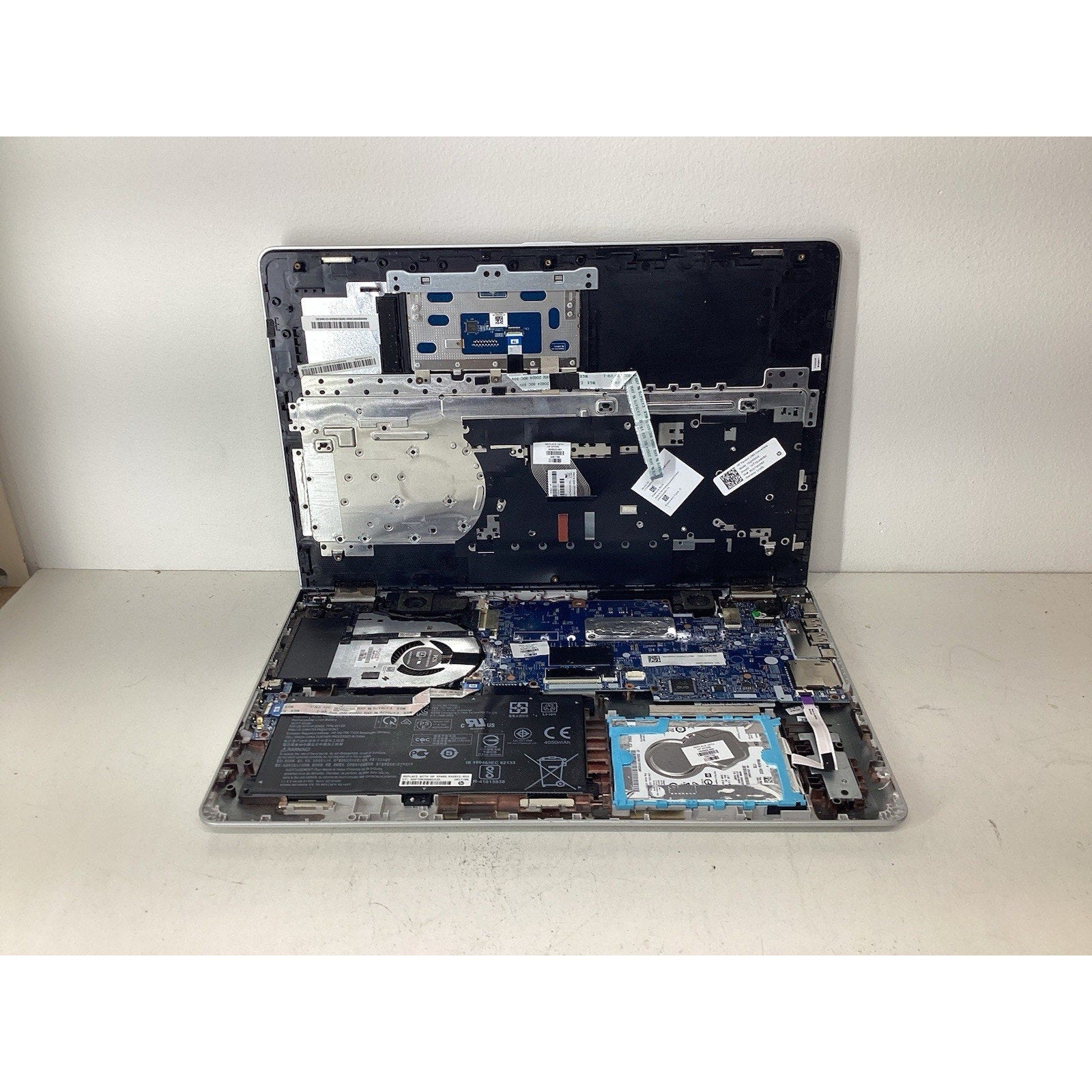 HP Pavilion 15.6" x360 Convertible 15-br052od Laptop i5 7th Gen 1TB HDD-For Part