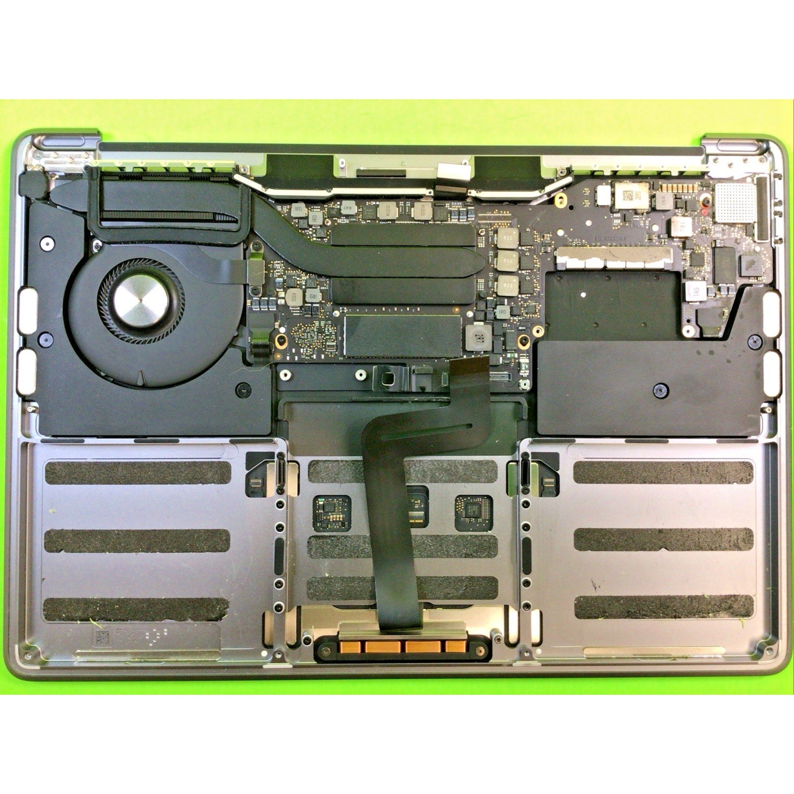 Apple MacBook Pro A1708 Palm Rest Touch Pad Motherboard FOR PARTS or RECYCLE