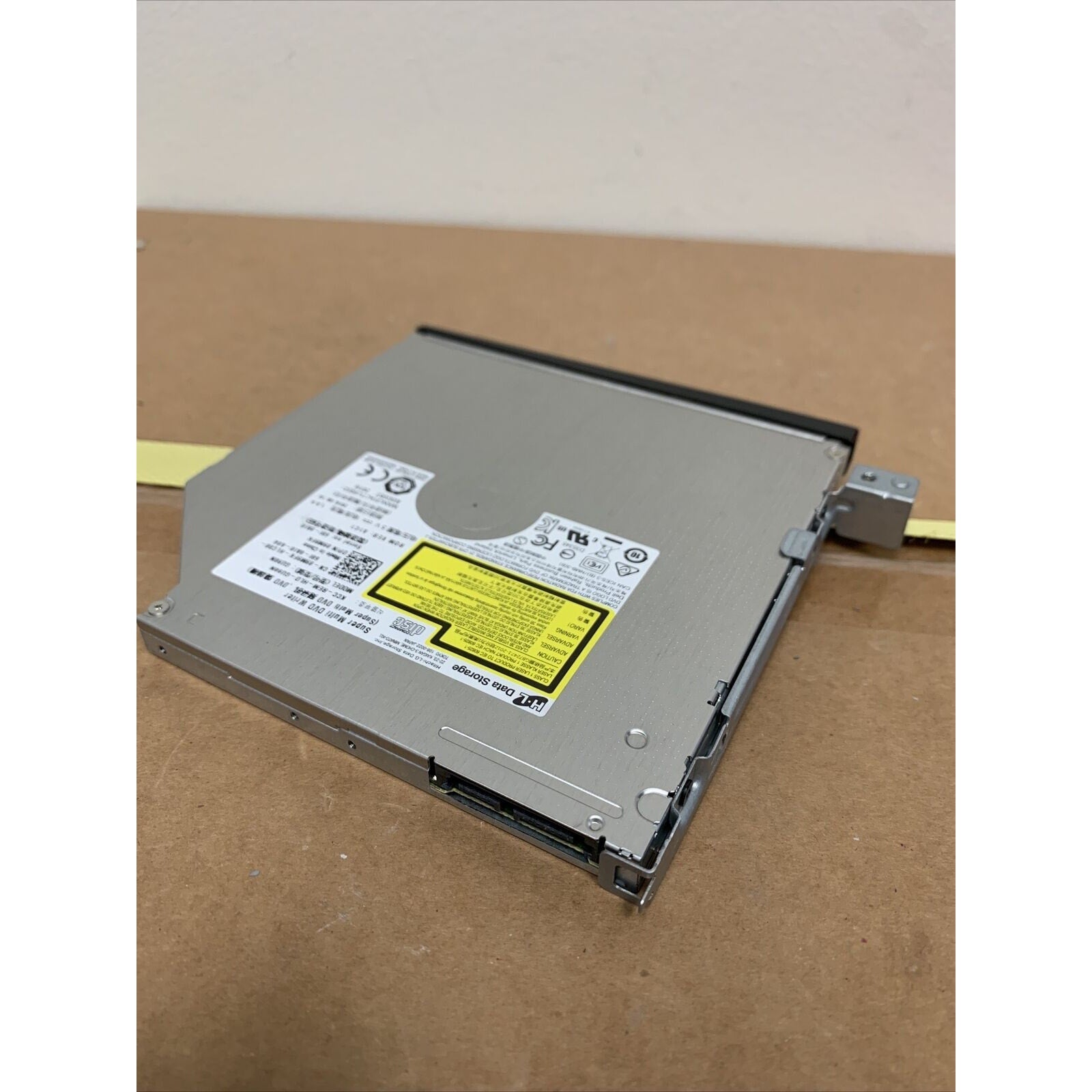 Dell DVD Drive with Bezel for PC or Laptops GU90N 9M9FK - Special Side Bracket