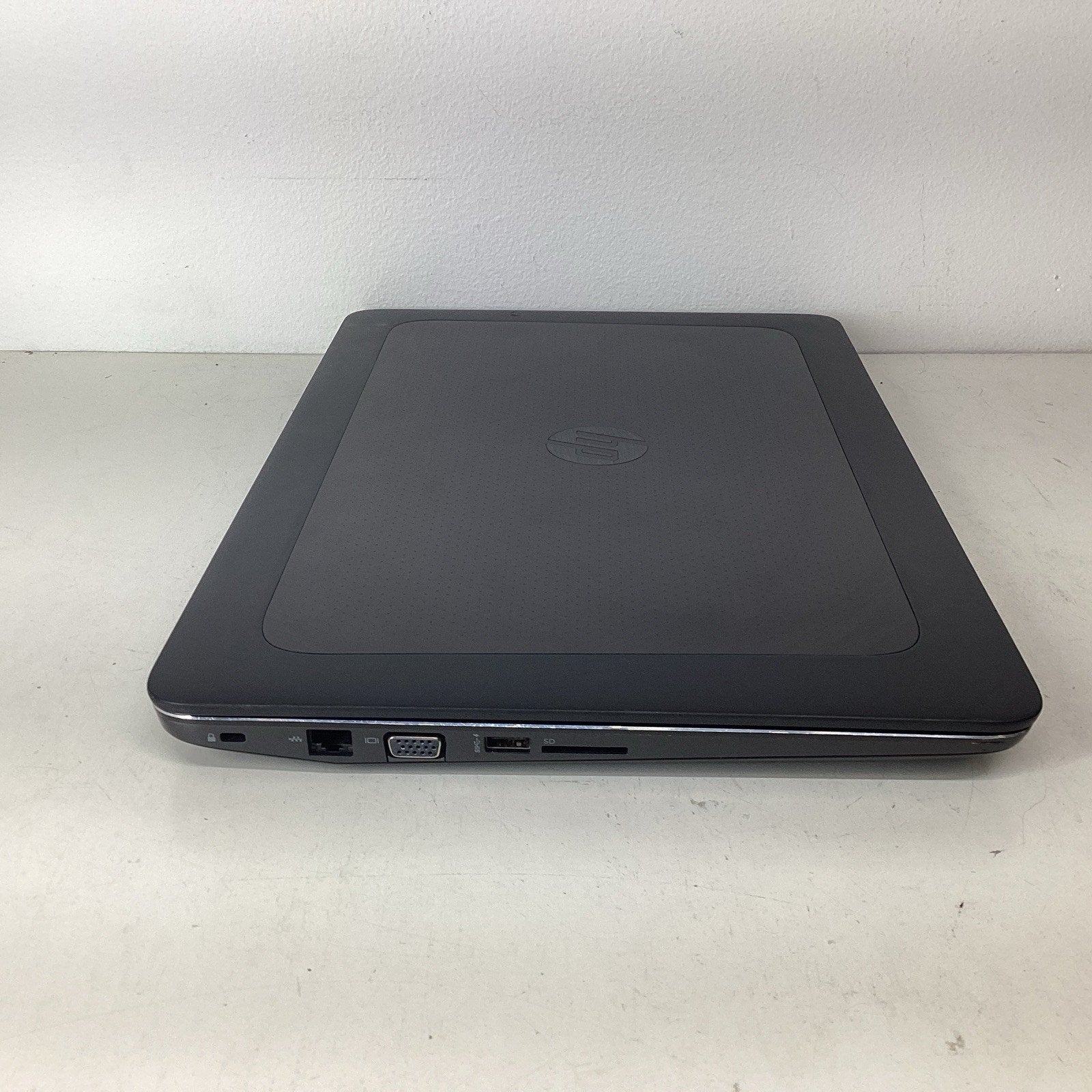 HP ZBook Studio G3 15" Intel Xeon No RAM, HDD No Power - For Parts
