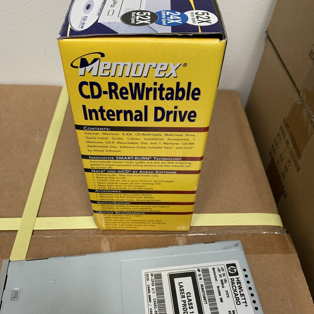 Vintage Hewlett Packard HP IDE CD-Writer Plus 8250i