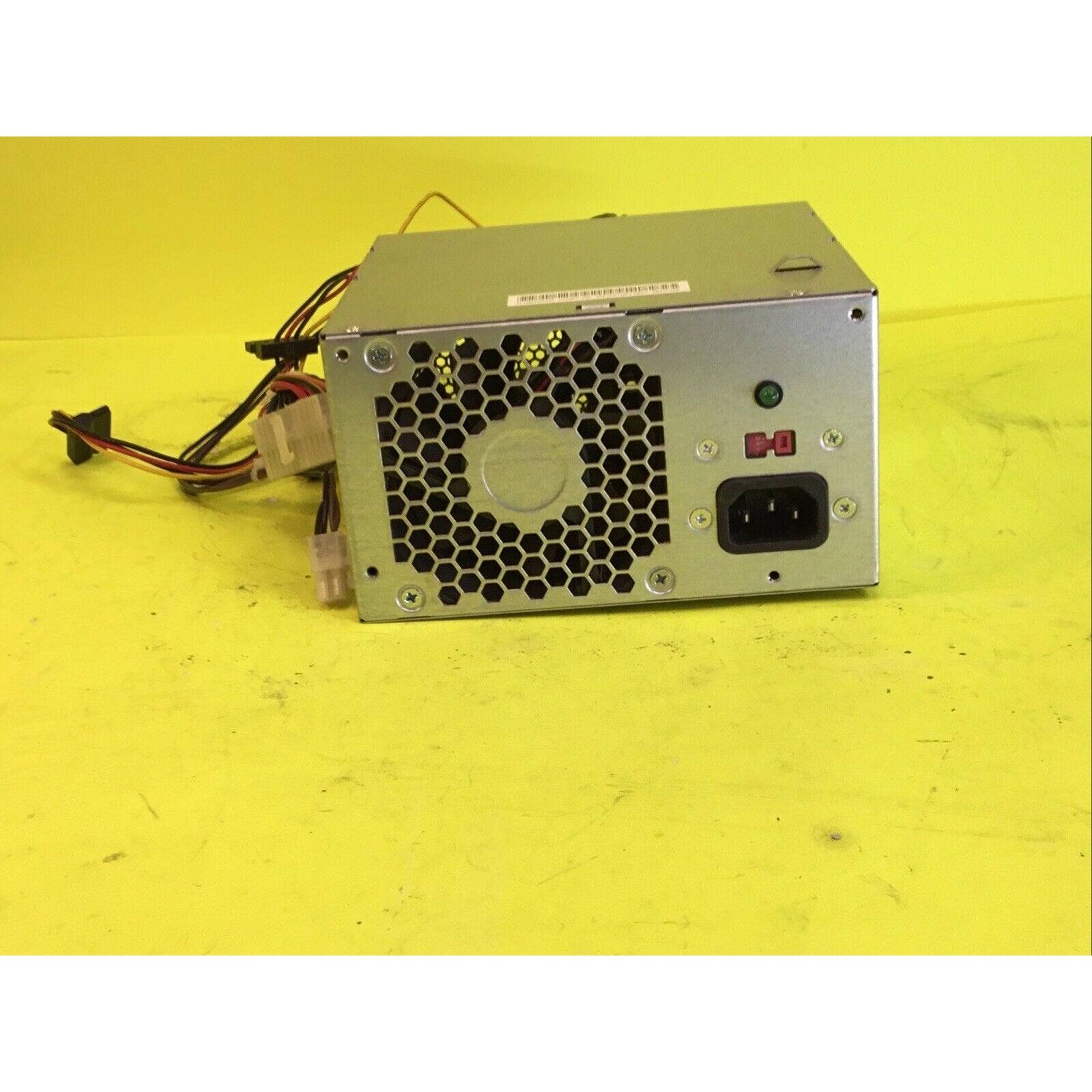 HP Pavilion 570 Series Model: D13-180N1A 180W Power Supply UNTESTED