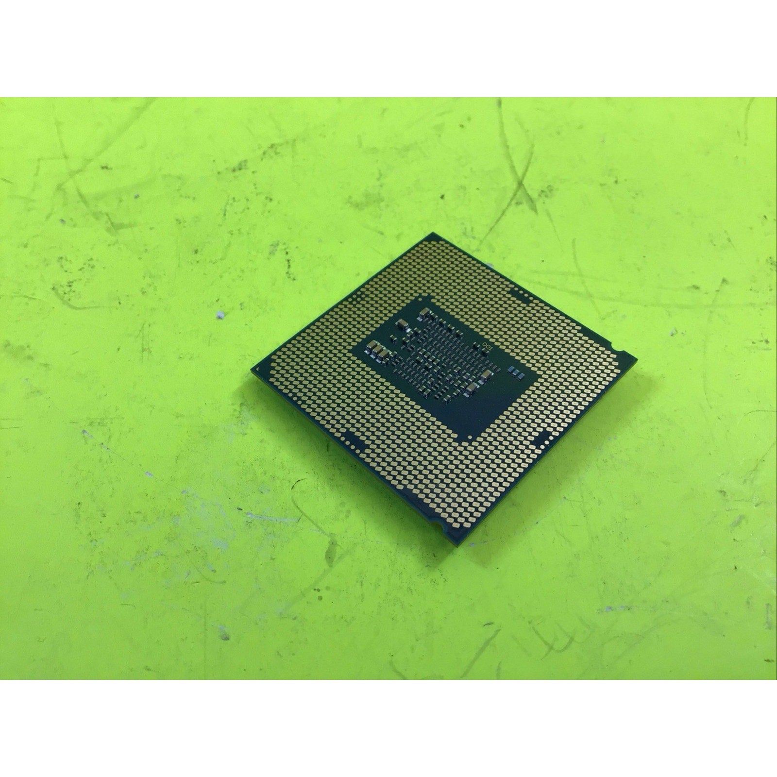 Intel Core i3-6100 3.70GHz 3MB L3 Cache Socket LGA1151 CPU Processor SR2HG