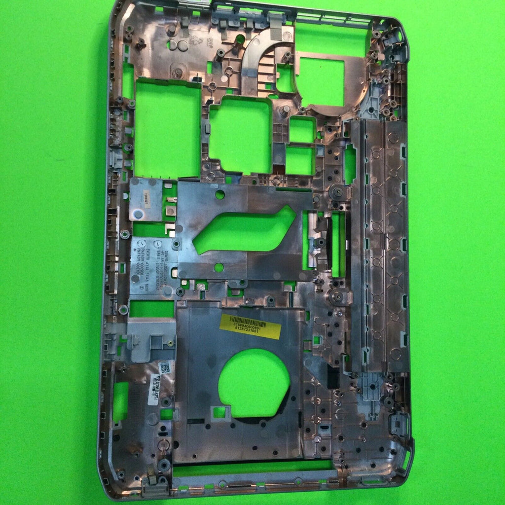 Dell Latitude E5530 Laptop Bottom Base Case Assembly 53FCF 053FCF CN-053FCF