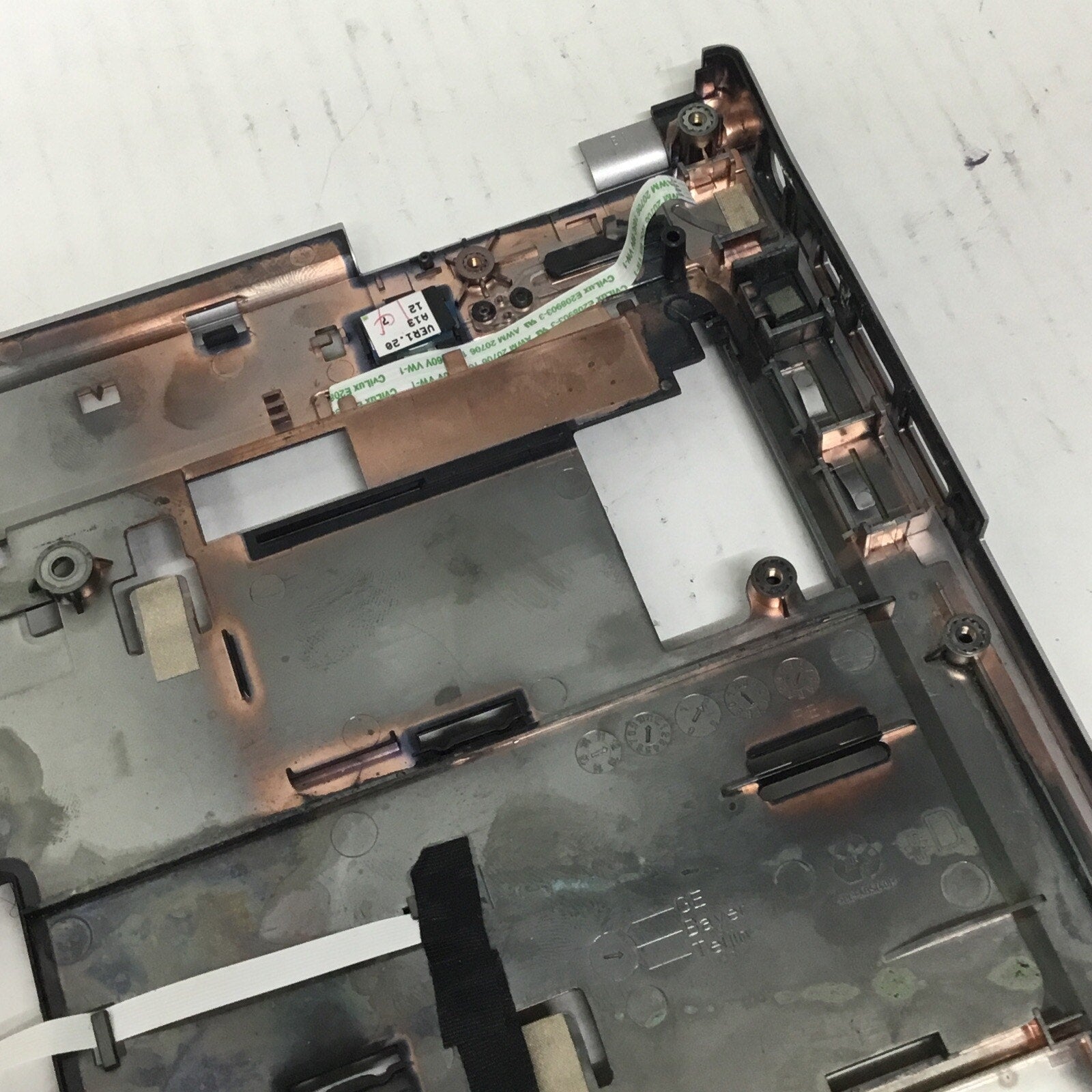 HP EliteBook 8460p Laptop Palmrest w/Touchpad 642744-001