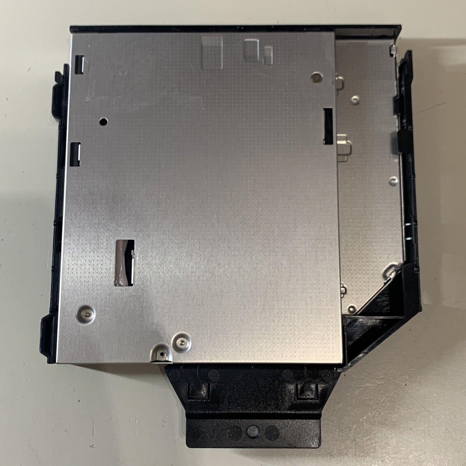 DELL DS-8D9SH112C 8x SATA DVD ROM Media Slim Optical Drive w/Cradle P/N: 0R7J8C