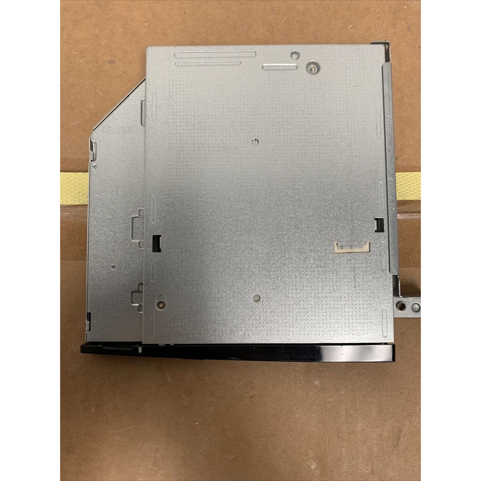 Dell DVD Drive with Bezel for PC or Laptops GU90N 9M9FK - Special Side Bracket